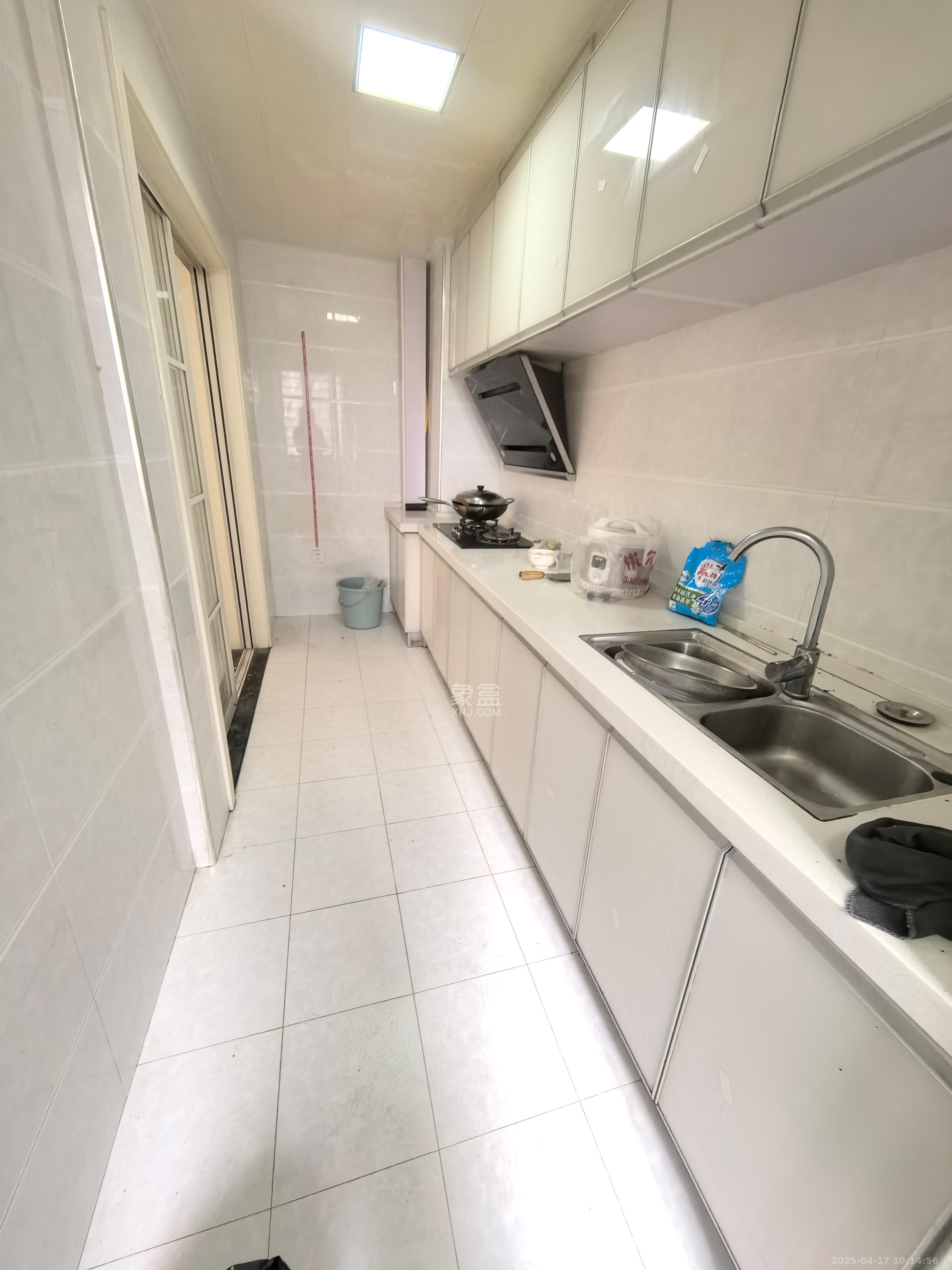 和庄 3室2厅2卫 2000.0元/月 和庄 3室2厅2卫 2000.0元/月室内图