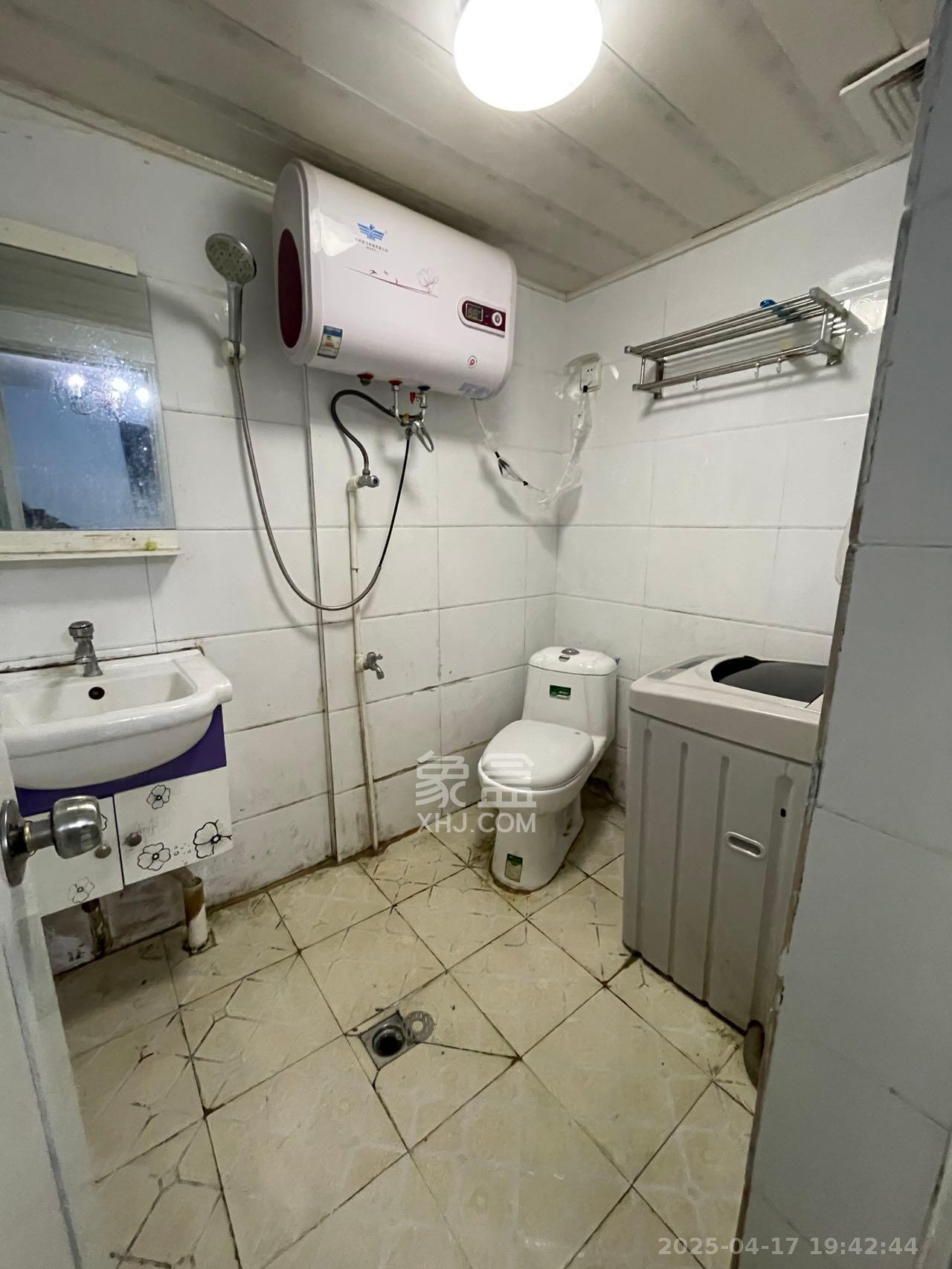 恒鑫澜北湾  1室1厅1卫    980.0元/月 恒鑫澜北湾  1室1厅1卫    980.0元/月室内图