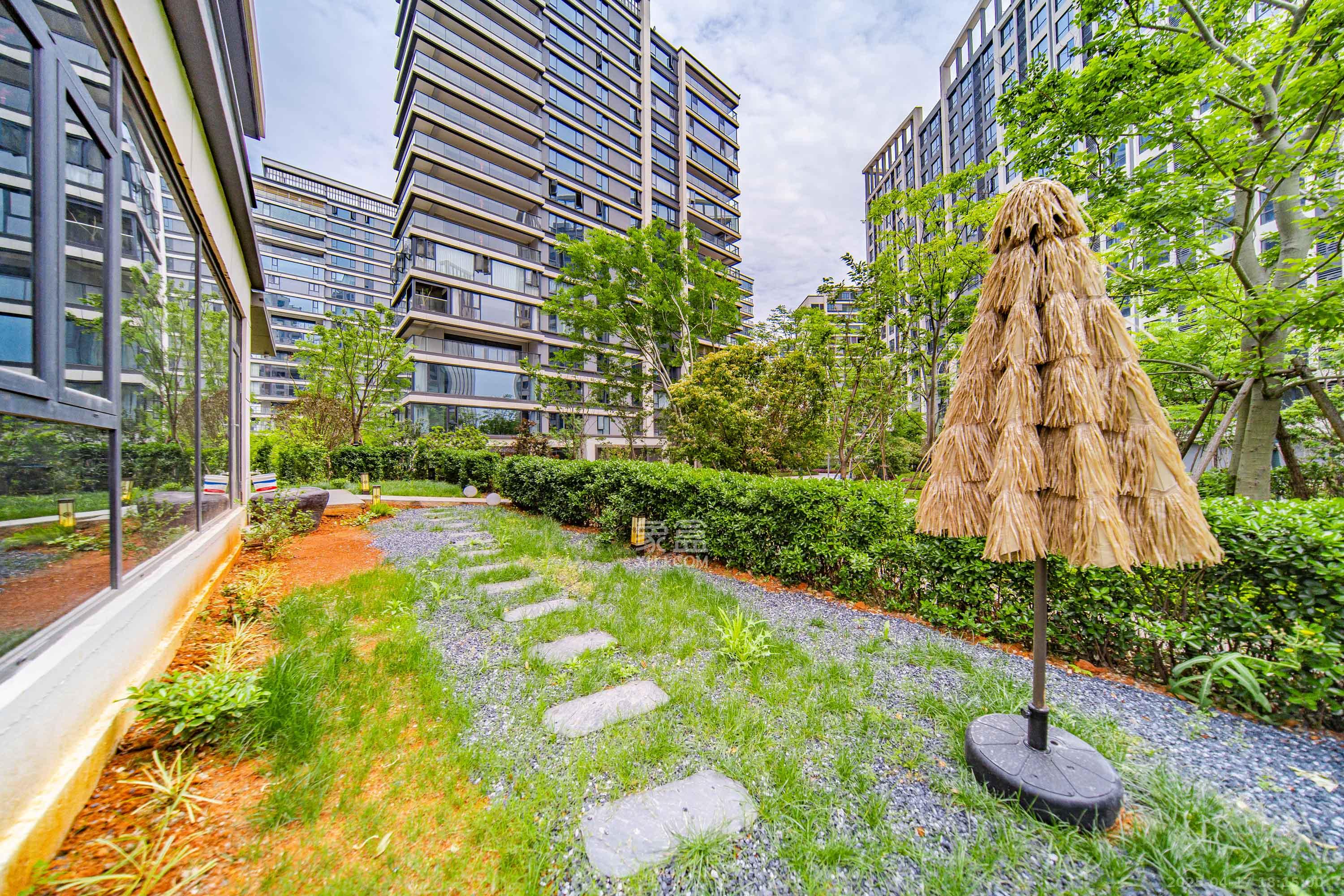 梦想麓隐桐溪 5室2厅3卫 360.0万 梦想麓隐桐溪 5室2厅3卫 360.0万其他