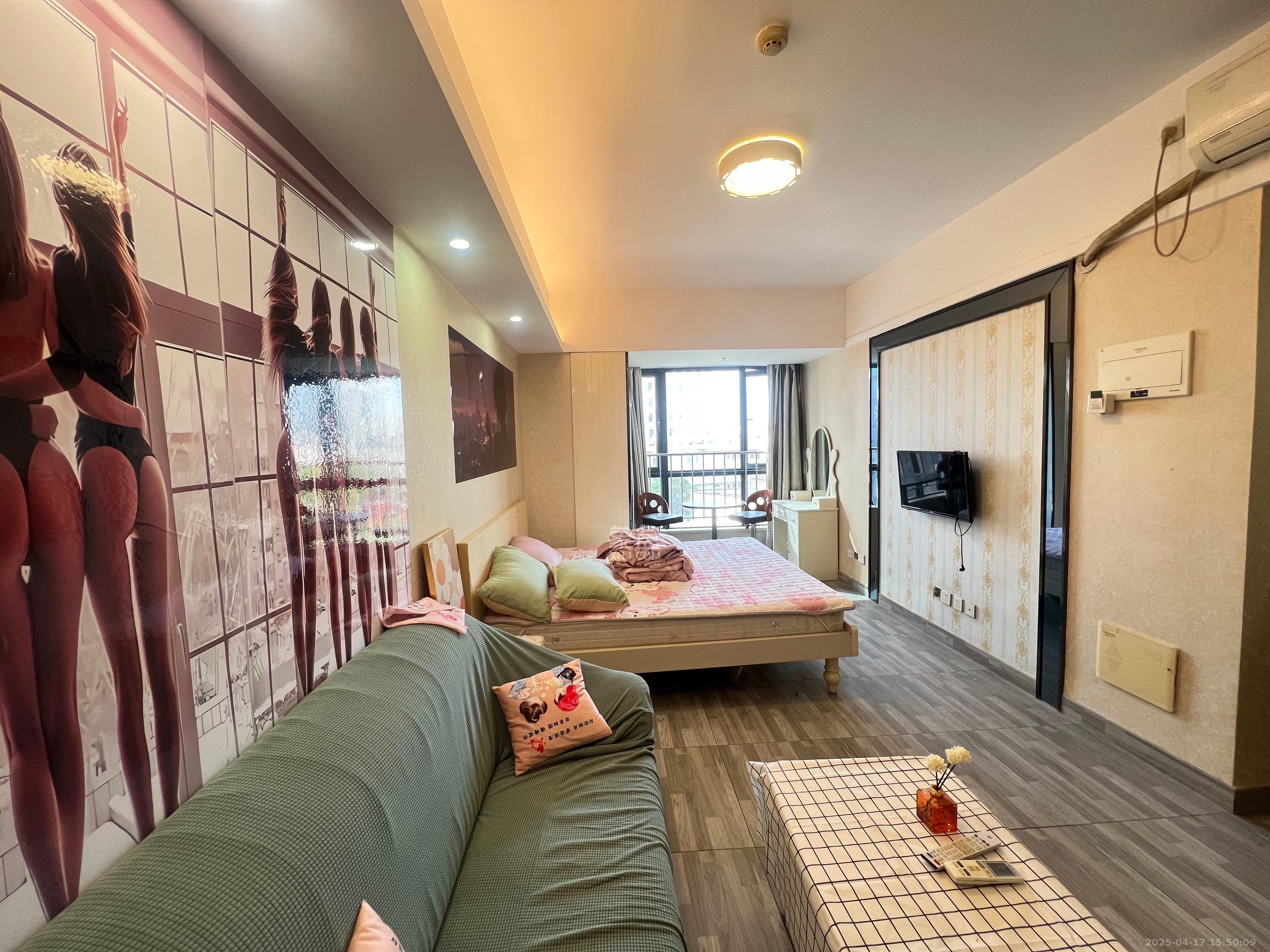 德思勤城市广场(宝格丽公寓) 1室1厅1卫 1800.0元/月 德思勤城市广场(宝格丽公寓) 1室1厅1卫 1800.0元/月室内图