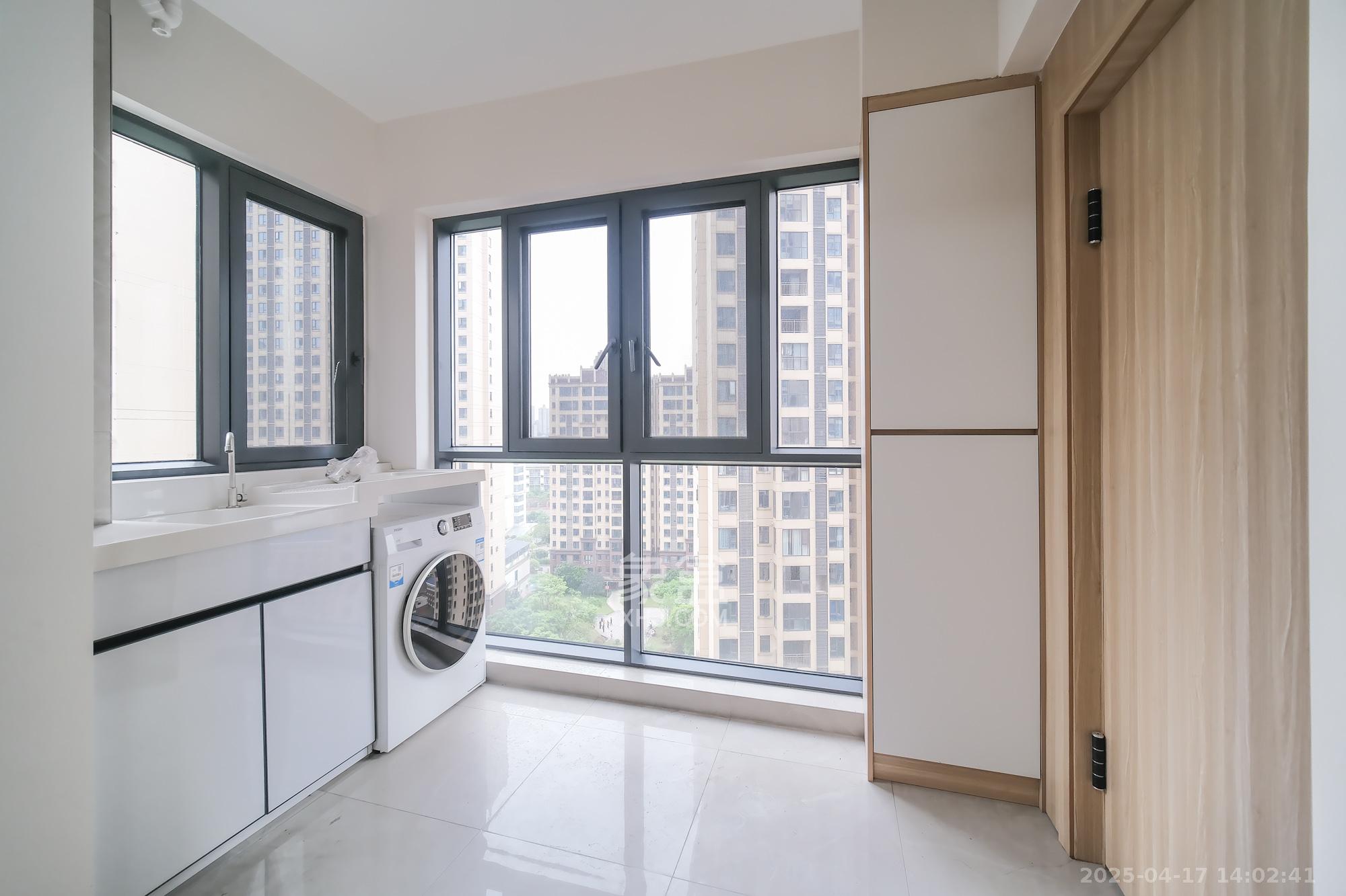 星雅美辰 1室0厅0卫 100.0万 星雅美辰 1室0厅0卫 100.0万阳台