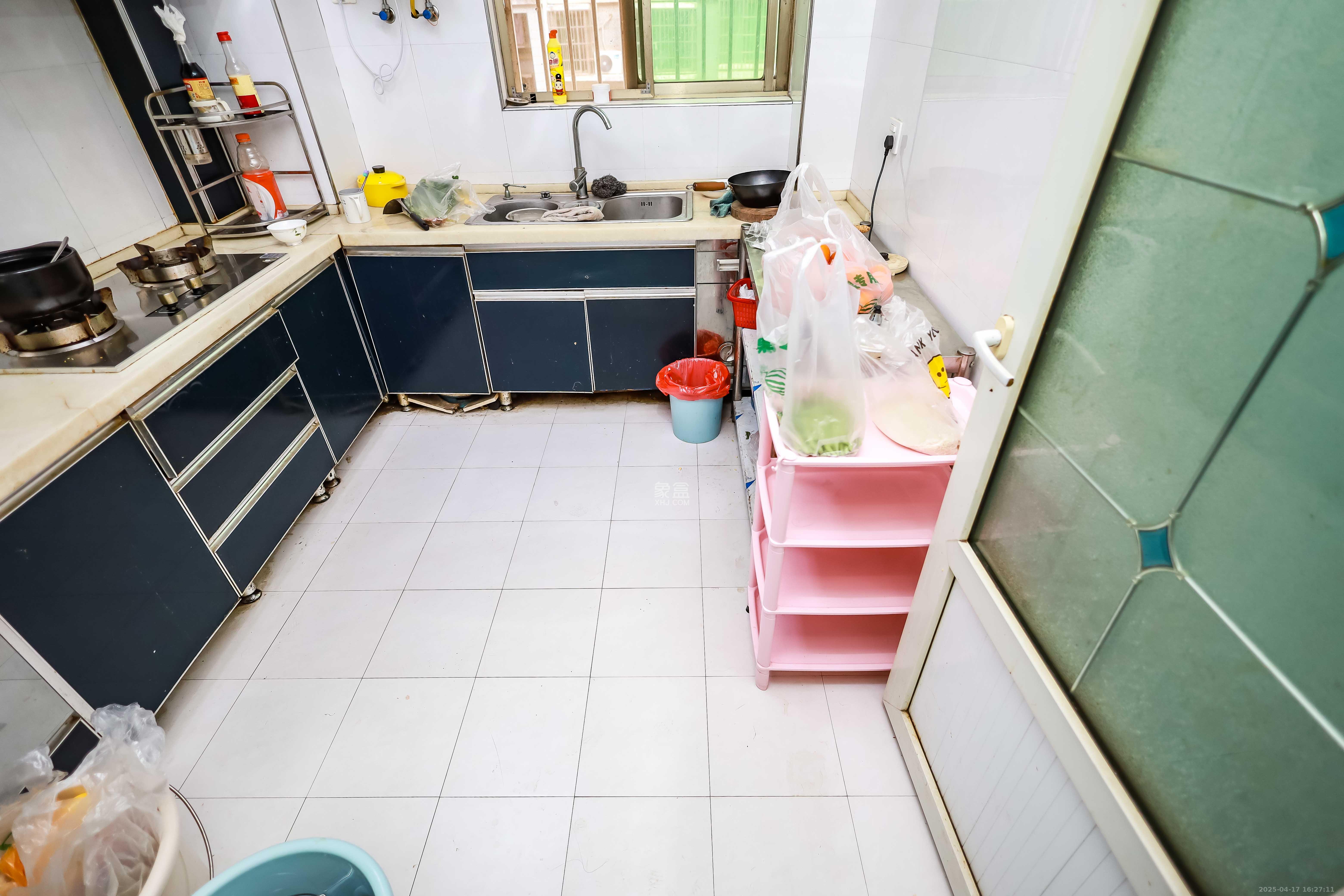 时代天骄  4室2厅2卫    128.0万 时代天骄  4室2厅2卫    128.0万厨房