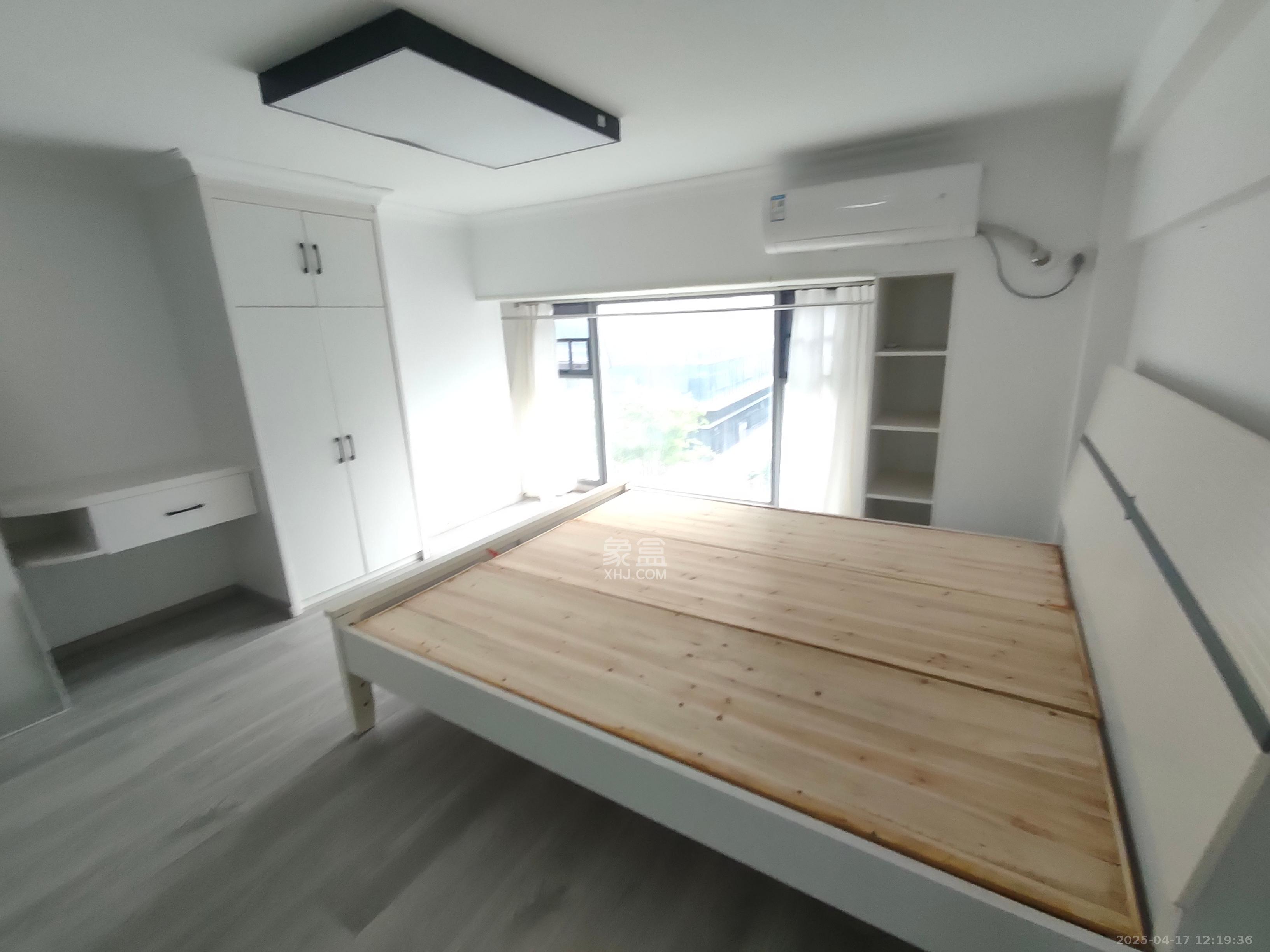 信诚湘江揽月(至善美景大厦) 2室1厅1卫 1500.0元/月 信诚湘江揽月(至善美景大厦) 2室1厅1卫 1500.0元/月室内图