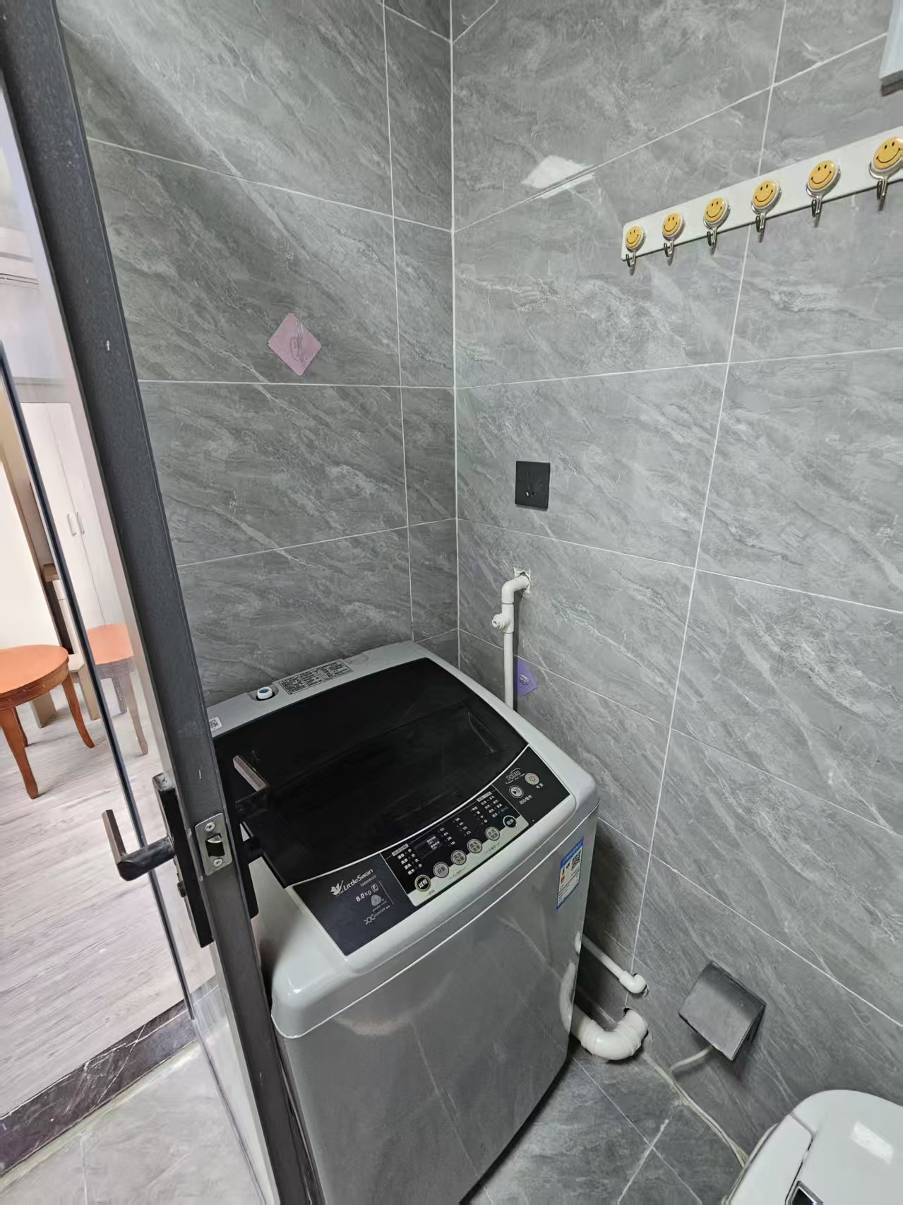 橡树园小区  1室1厅1卫   850.00元/月室内图