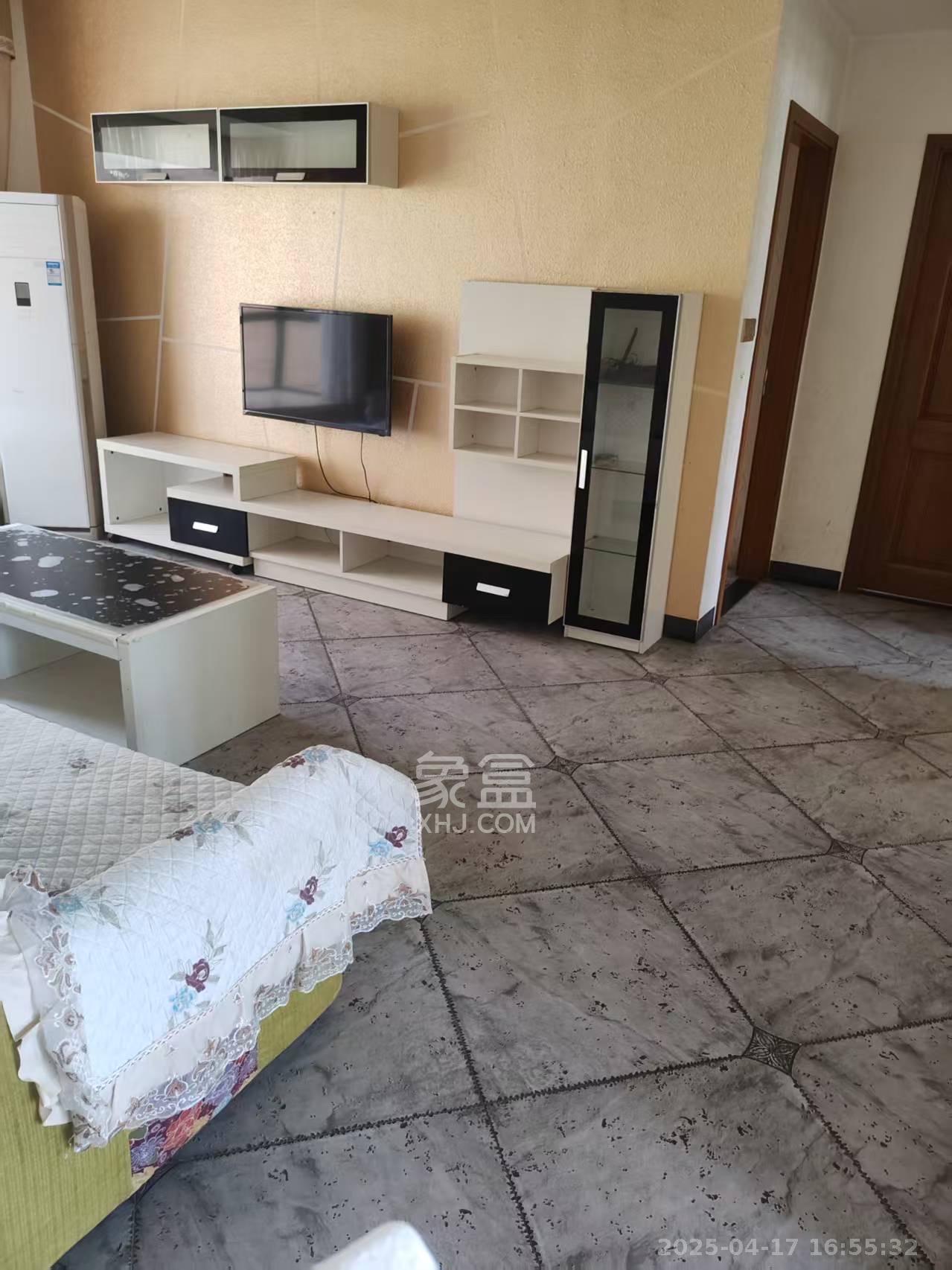 麓谷明珠  2室1厅1卫   2500.00元/月室内图