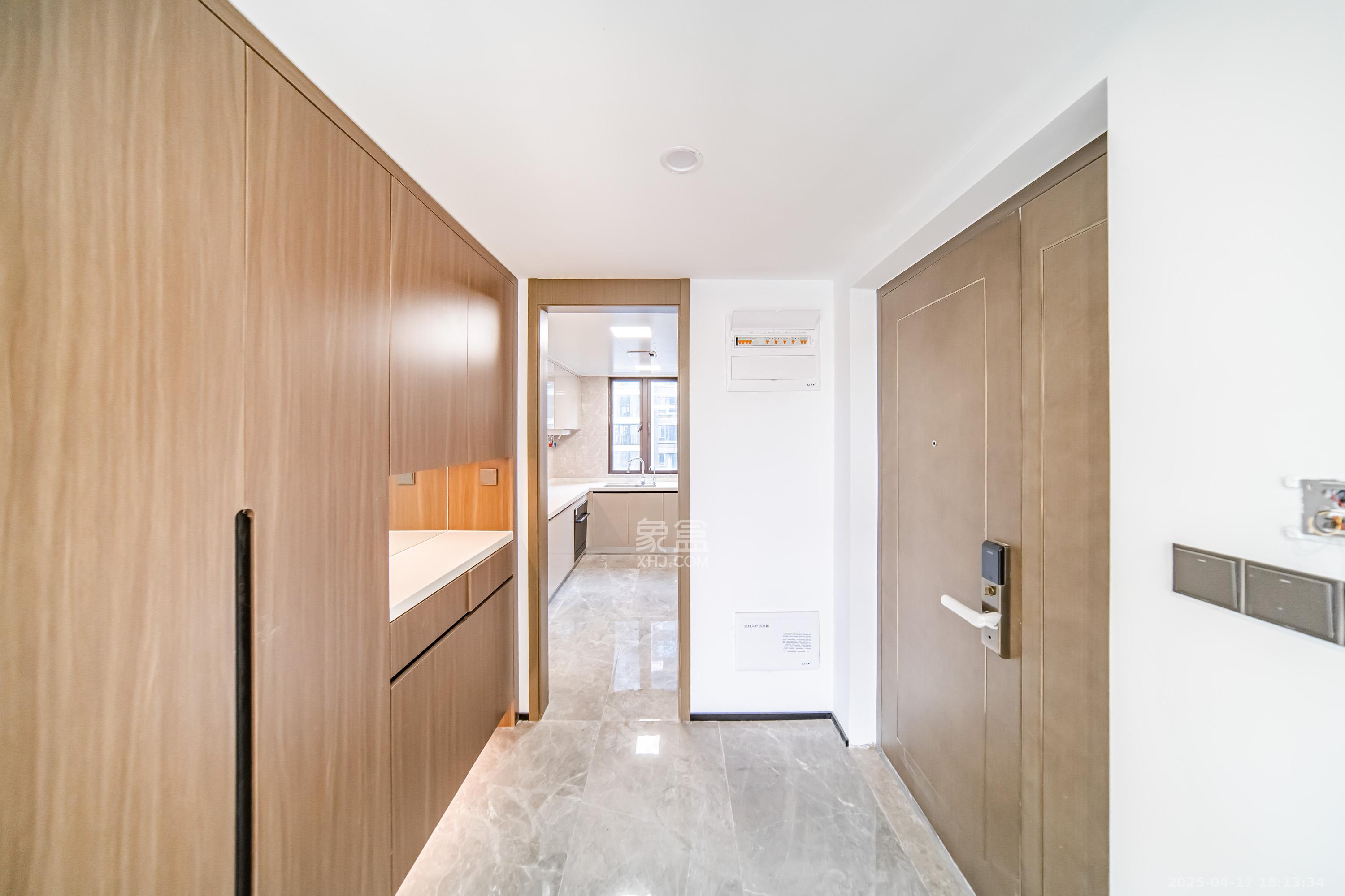 旭辉国宸府  4室2厅2卫    216.0万 旭辉国宸府  4室2厅2卫    216.0万其他