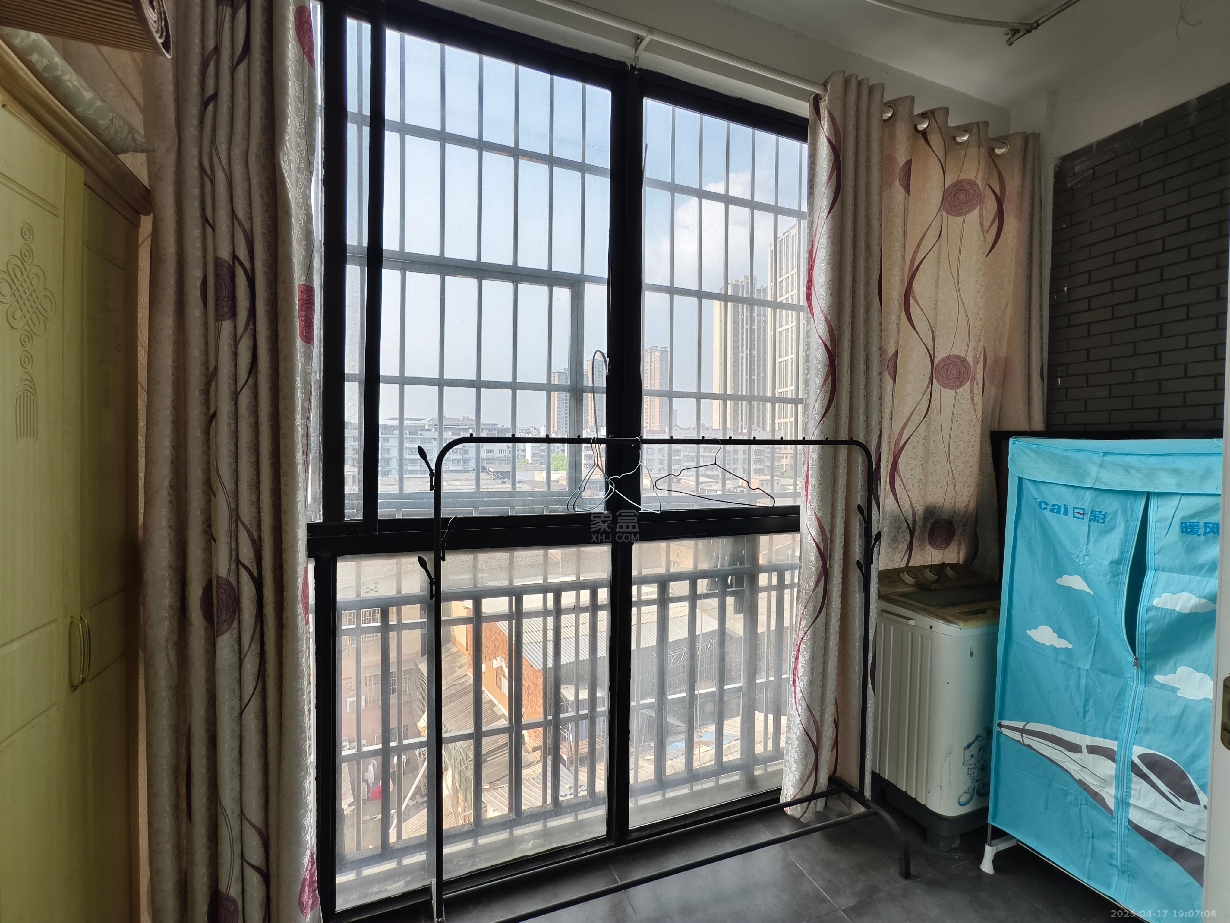 水岸春天 1室1厅1卫 1100.0元/月 水岸春天 1室1厅1卫 1100.0元/月室内图