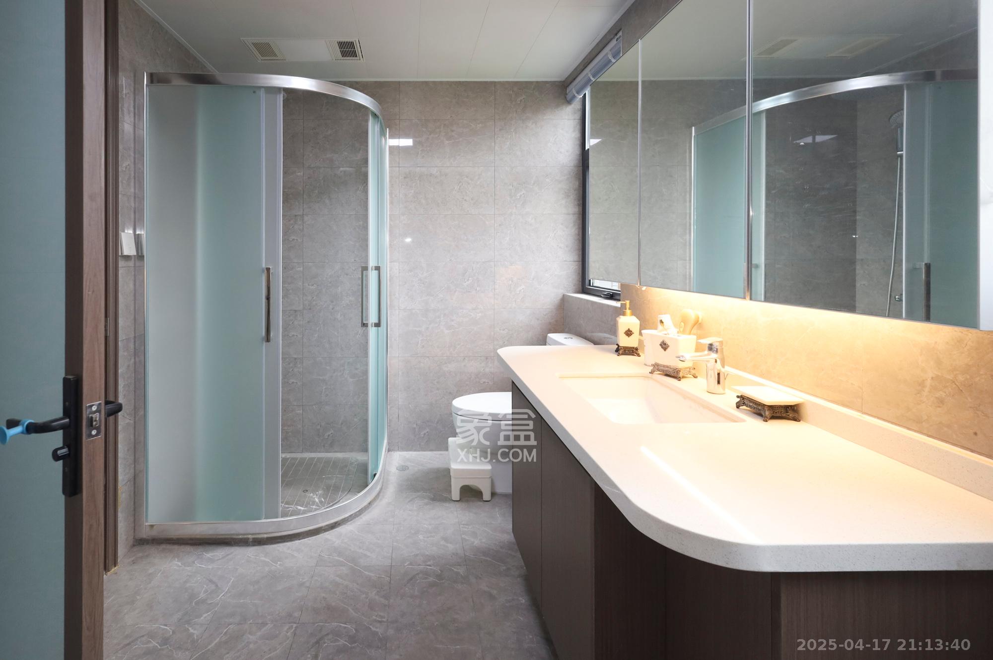 长沙万境潇湘 5室2厅2卫 298.6万 长沙万境潇湘 5室2厅2卫 298.6万卫生间