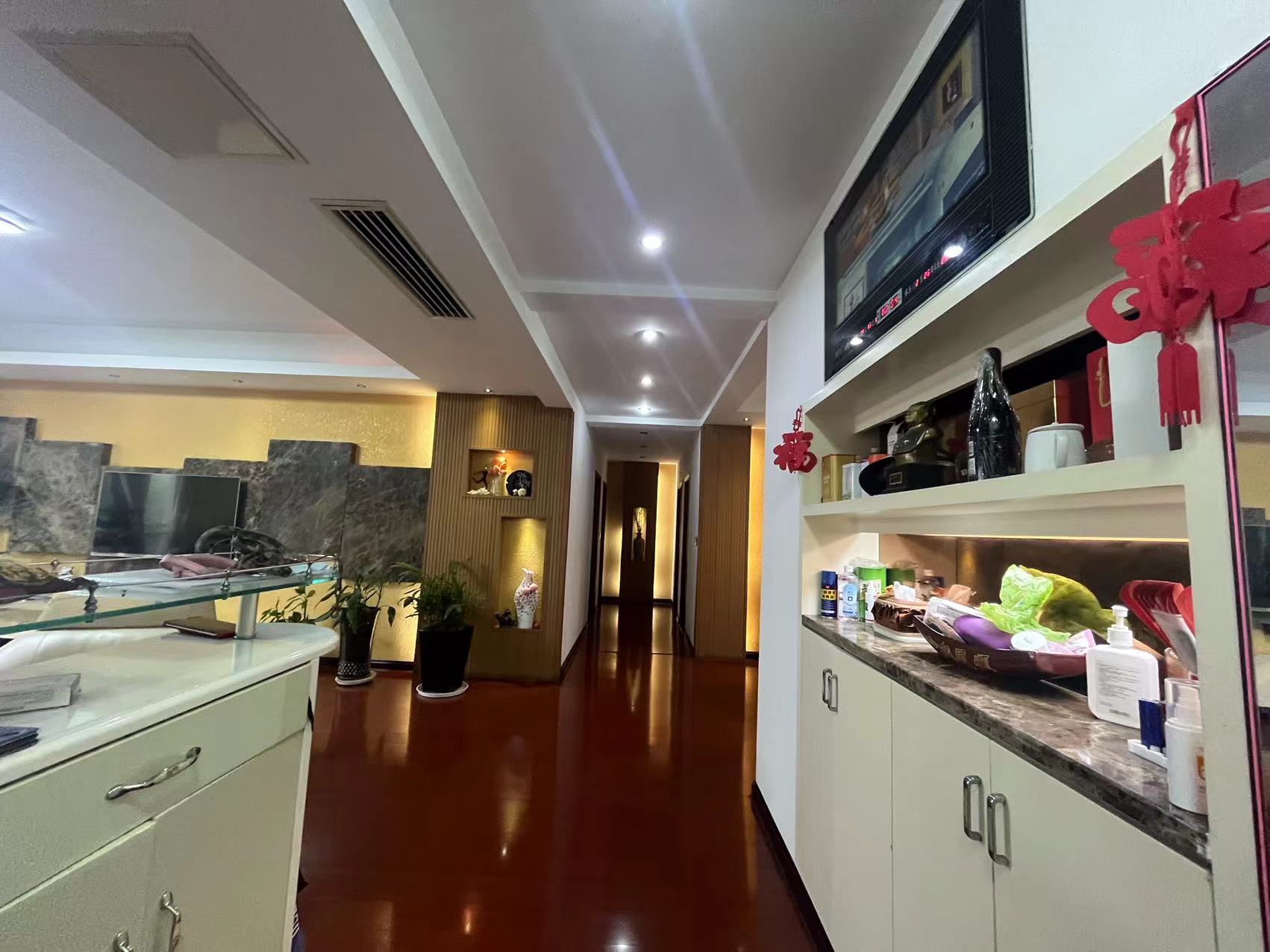 世纪嘉苑 4室2厅1卫 2200.0元/月 世纪嘉苑 4室2厅1卫 2200.0元/月室内图