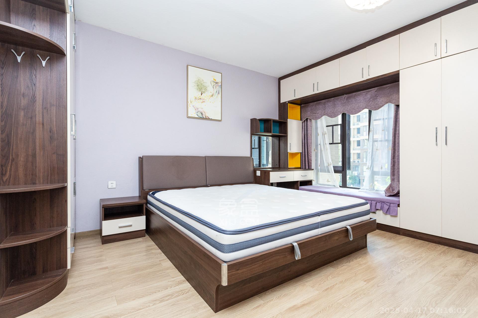 时代倾城五期 4室2厅2卫 99.0万 时代倾城五期 4室2厅2卫 99.0万卧室