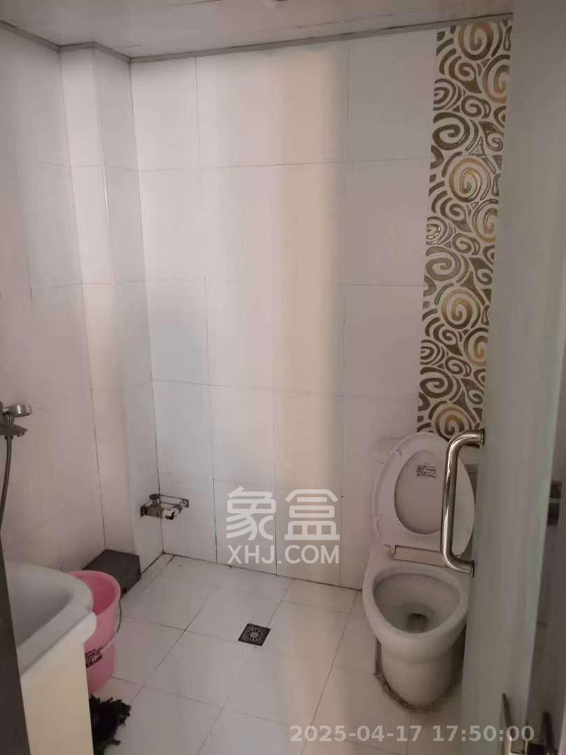 西罗亚大厦 2室2厅1卫 2600.0元/月 西罗亚大厦 2室2厅1卫 2600.0元/月室内图