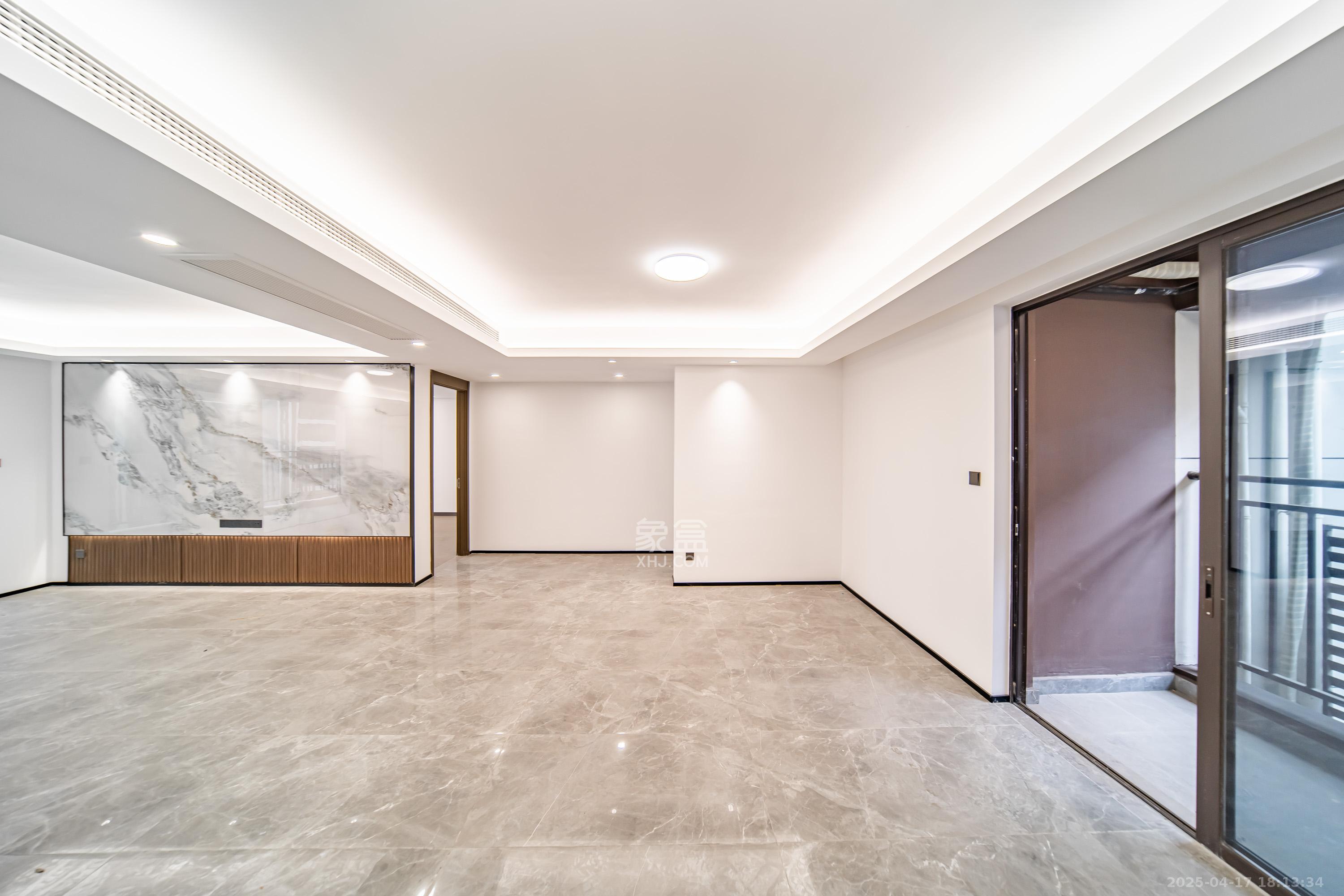 旭辉国宸府  4室2厅2卫    216.0万 旭辉国宸府  4室2厅2卫    216.0万其他