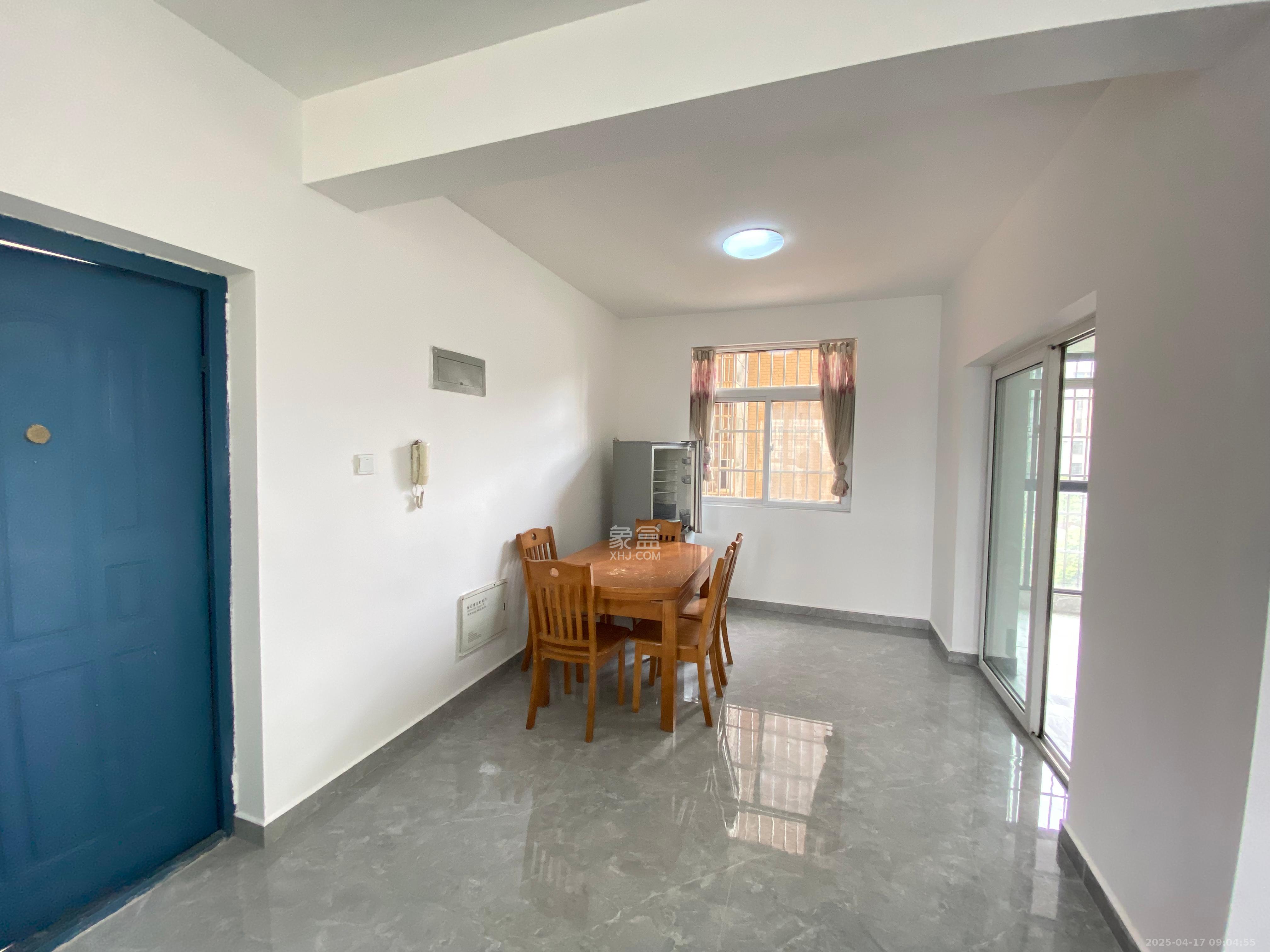 白田佳苑 3室2厅2卫 2300.0元/月 白田佳苑 3室2厅2卫 2300.0元/月室内图