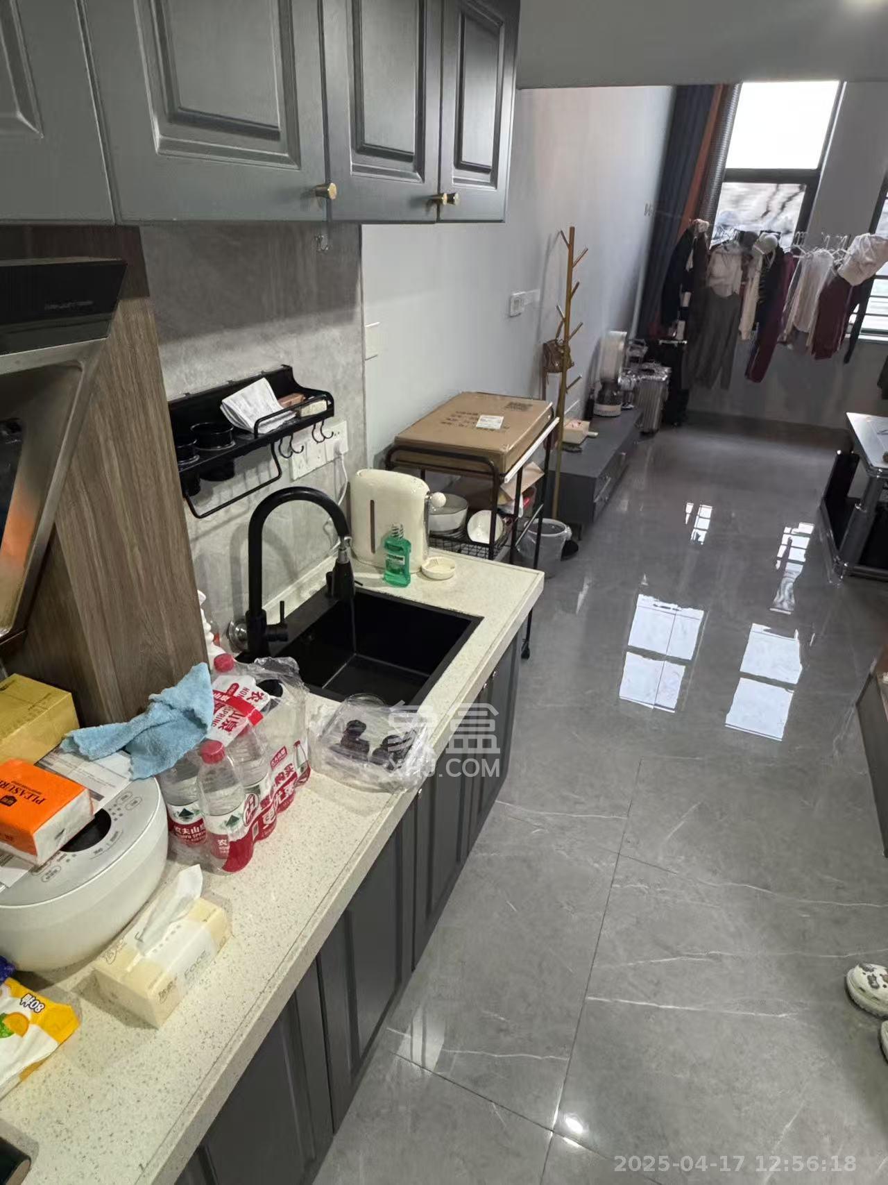 华润置地广场二期 2室2厅1卫 1750.0元/月 华润置地广场二期 2室2厅1卫 1750.0元/月室内图