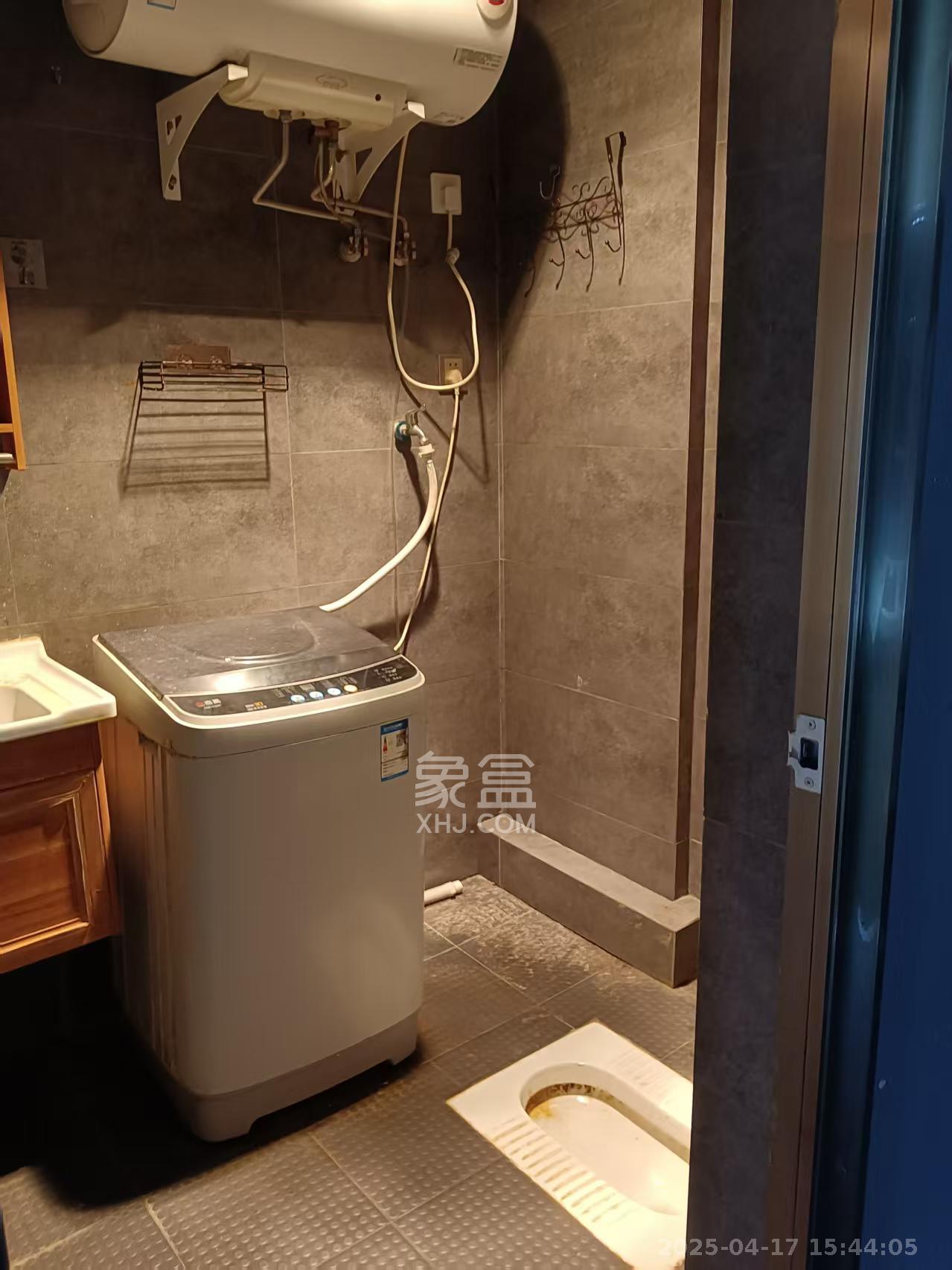 中建芙蓉嘉苑  1室1厅1卫   1200.00元/月室内图