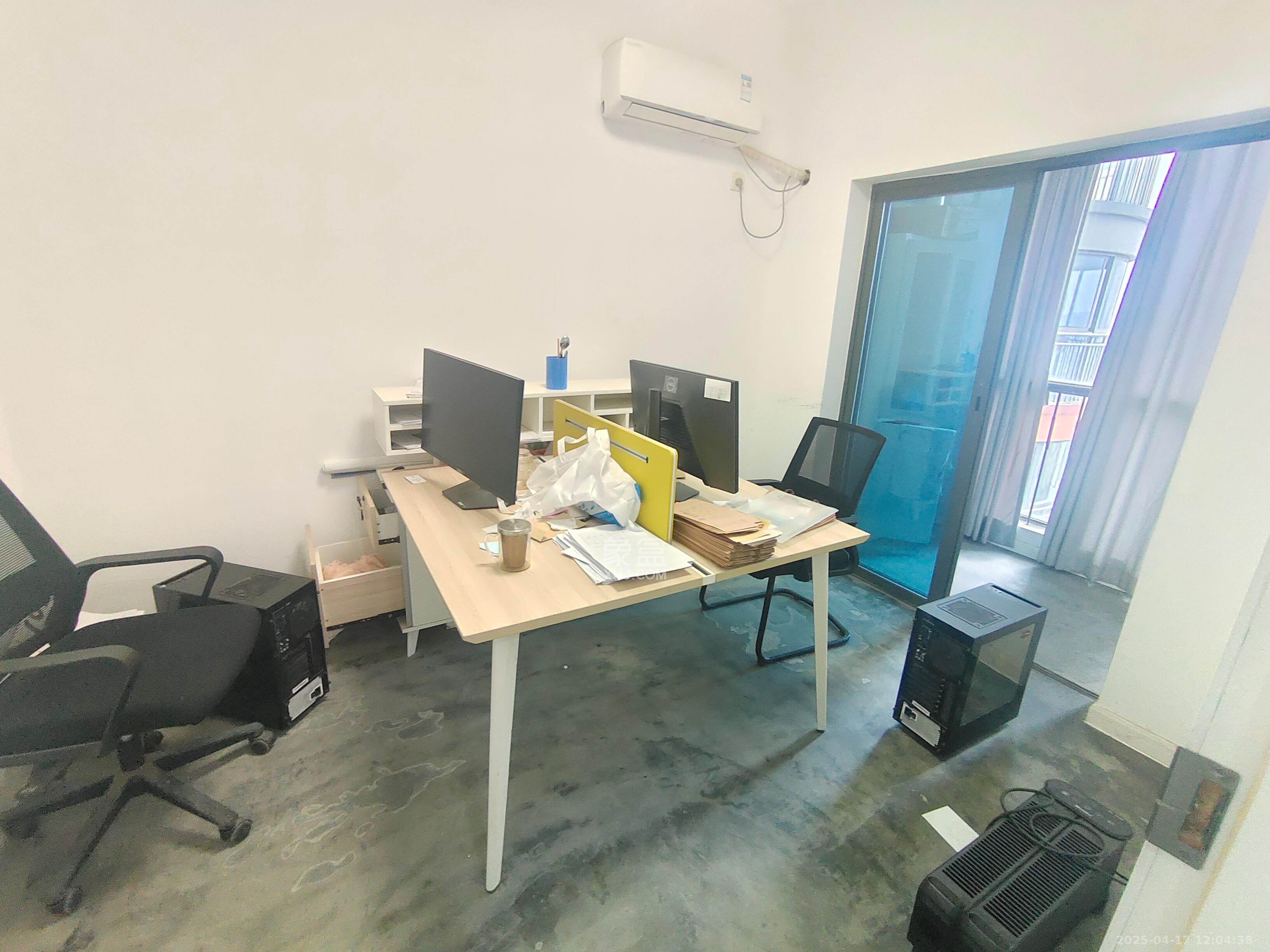 BOBO天下城(CTA财富中心) 3室2厅2卫 3200.0元/月 BOBO天下城(CTA财富中心) 3室2厅2卫 3200.0元/月室内图