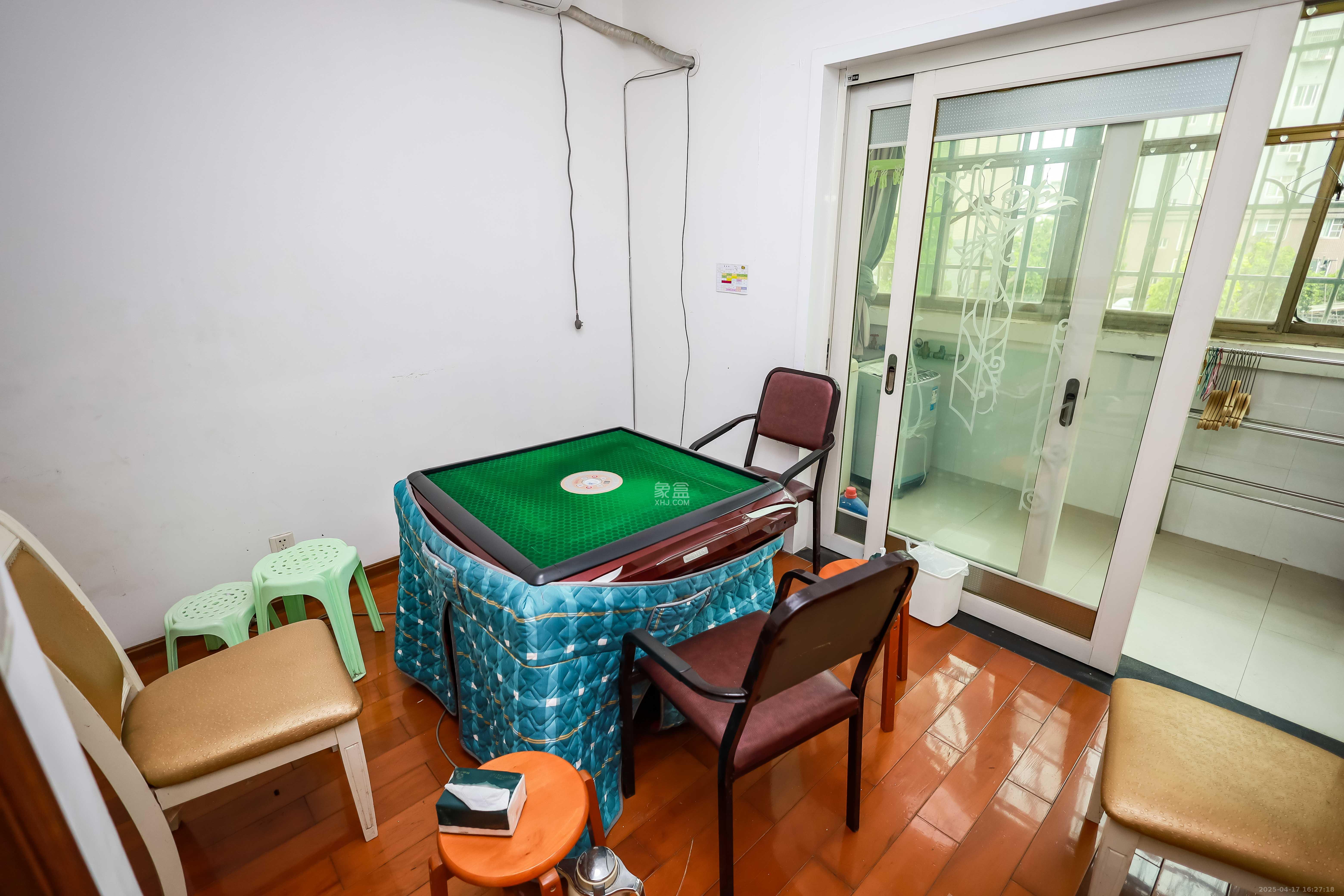 时代天骄  4室2厅2卫    128.0万 时代天骄  4室2厅2卫    128.0万卧室