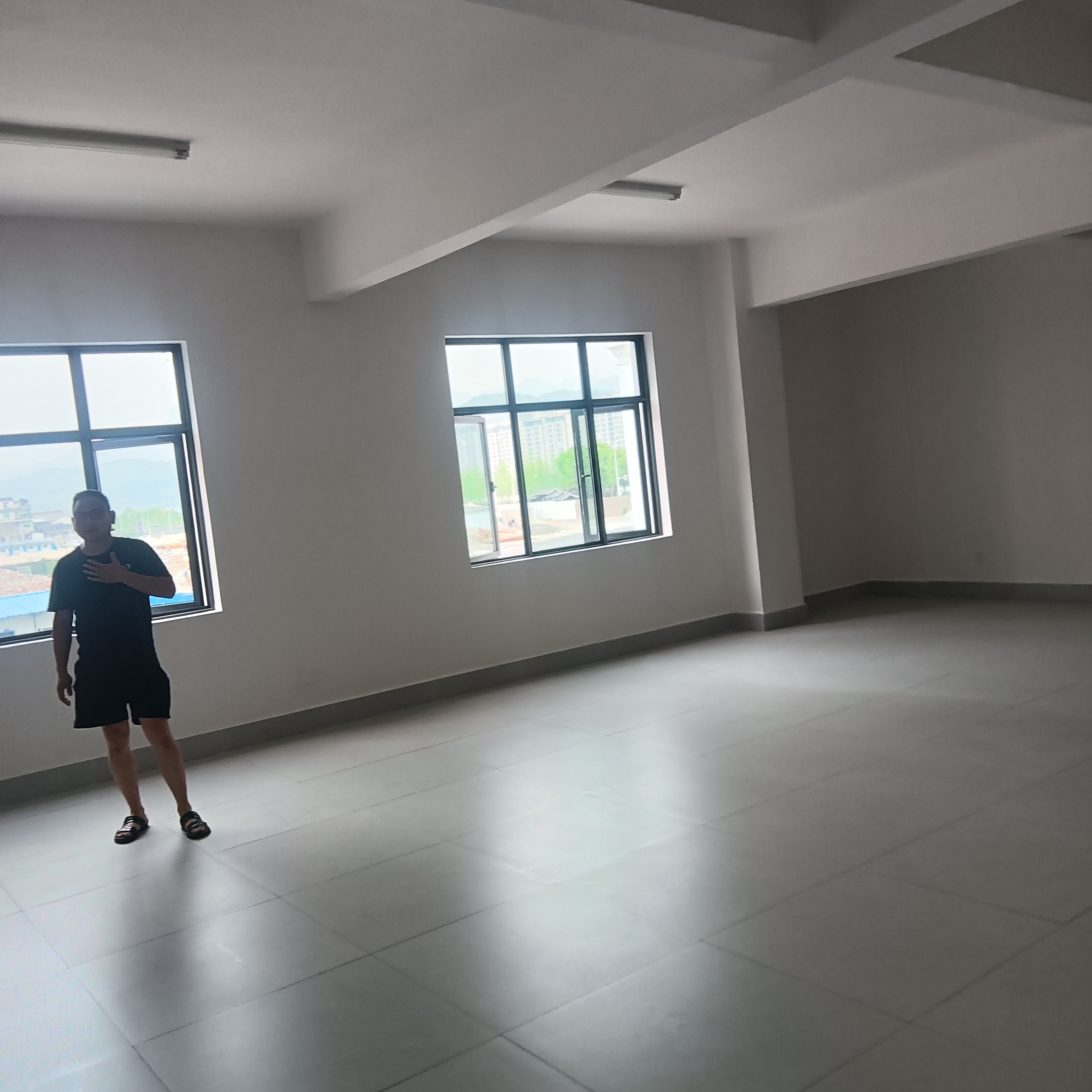 宝塔岗散盘 1室0厅0卫 6700.0元/月 宝塔岗散盘 1室0厅0卫 6700.0元/月室内图