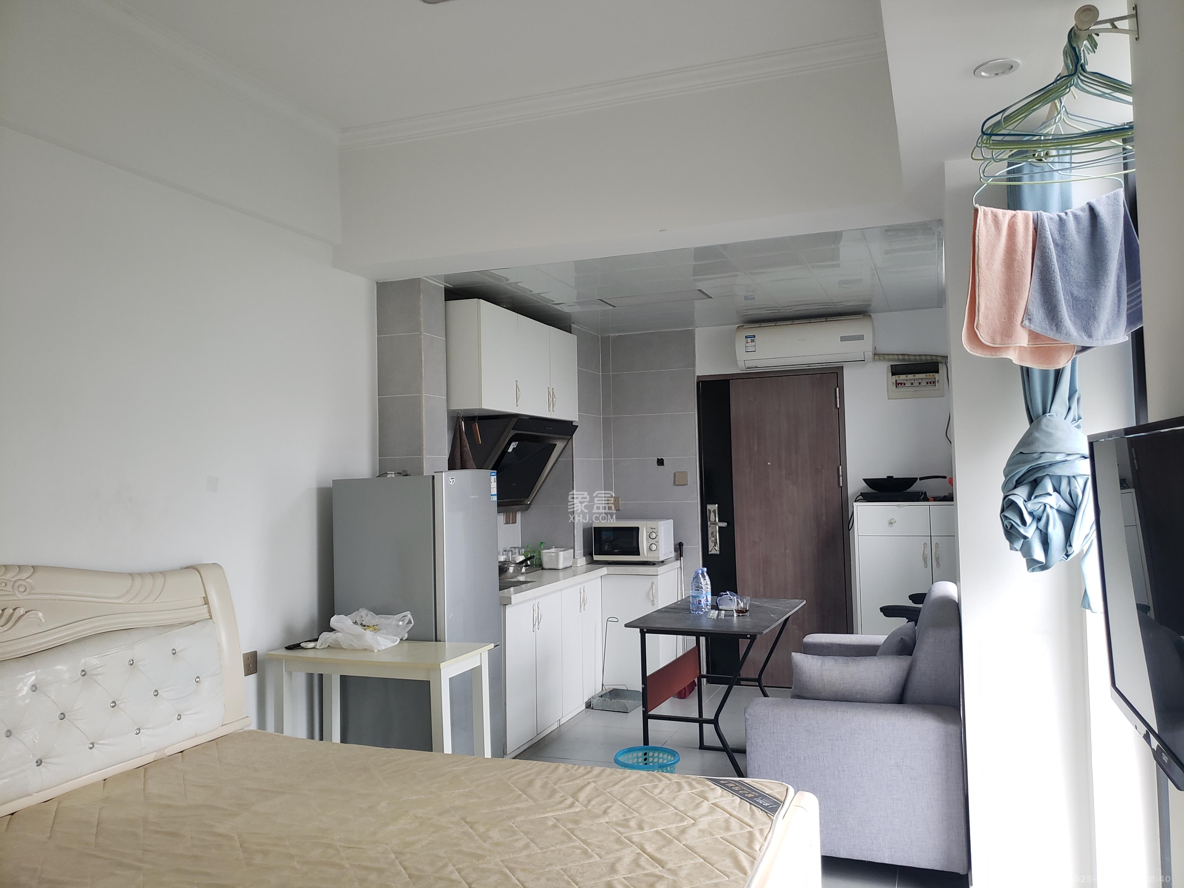 新世界广场 1室1厅1卫 1380.0元/月 新世界广场 1室1厅1卫 1380.0元/月室内图