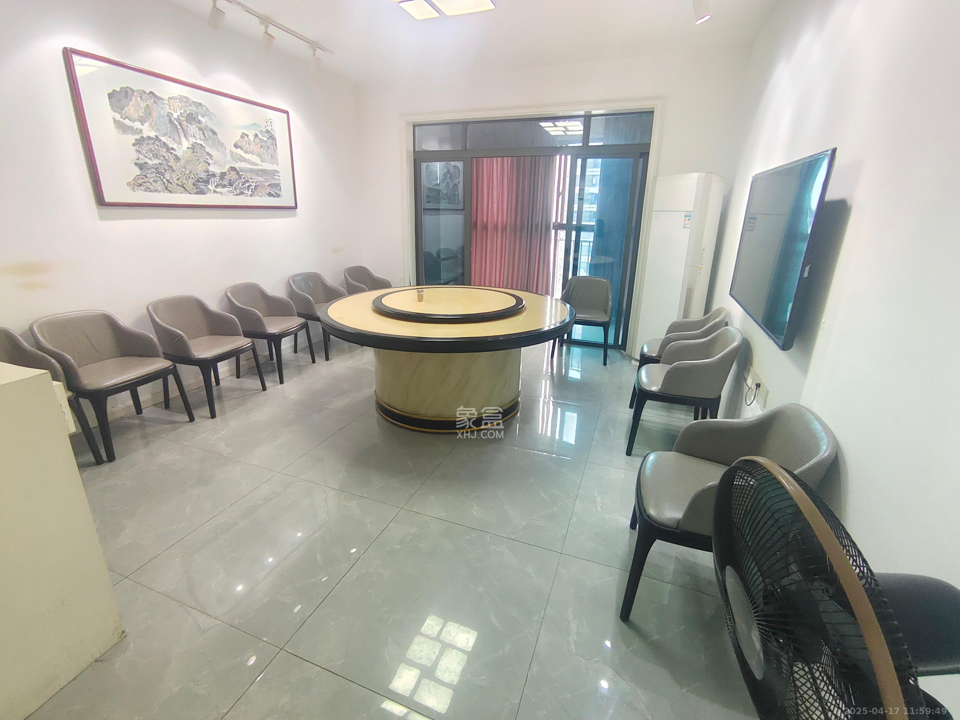 BOBO天下城(CTA财富中心) 3室2厅2卫 3200.0元/月 BOBO天下城(CTA财富中心) 3室2厅2卫 3200.0元/月室内图