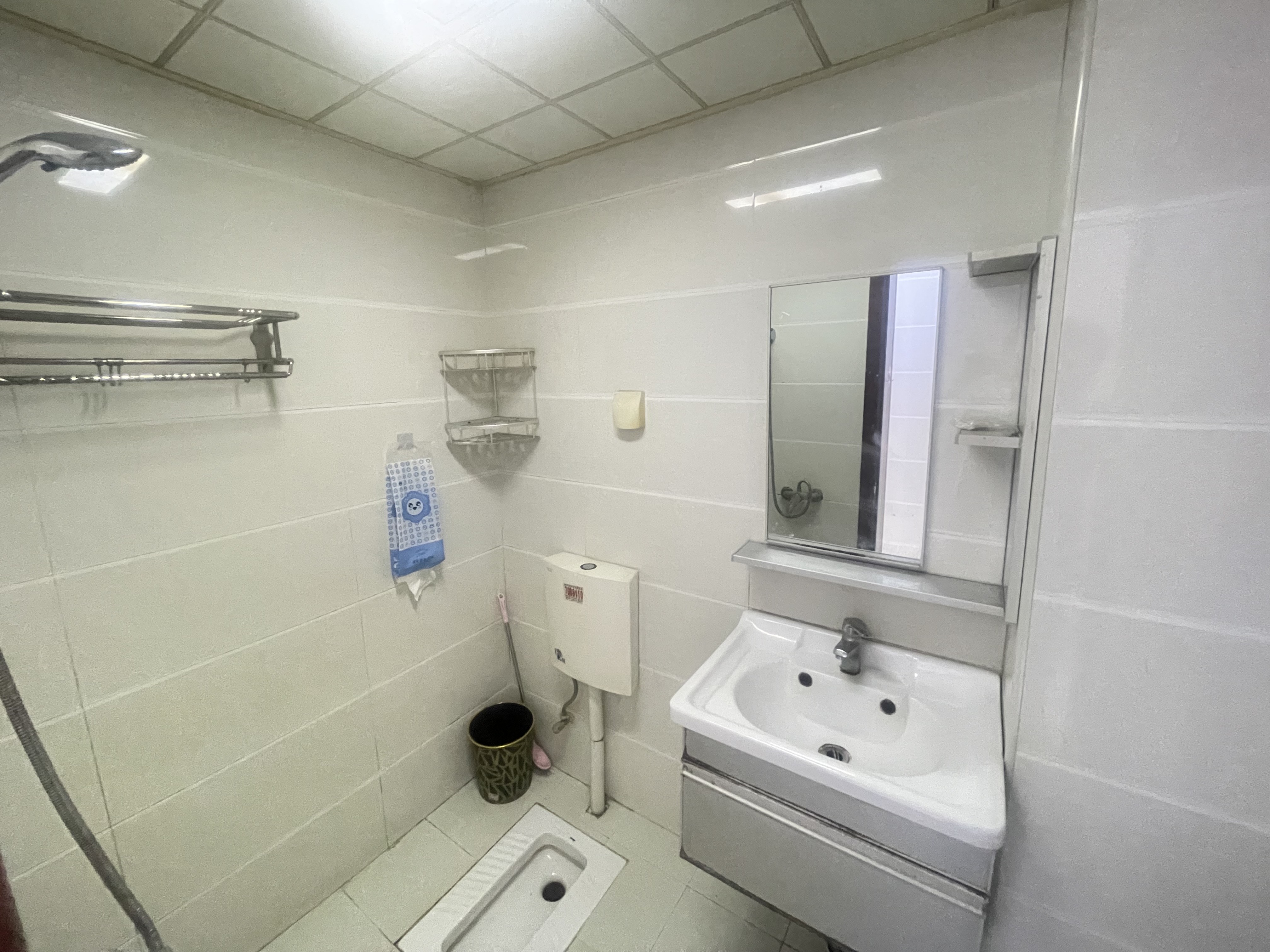 欢乐美寓 2室1厅1卫 1200.0元/月 欢乐美寓 2室1厅1卫 1200.0元/月室内图