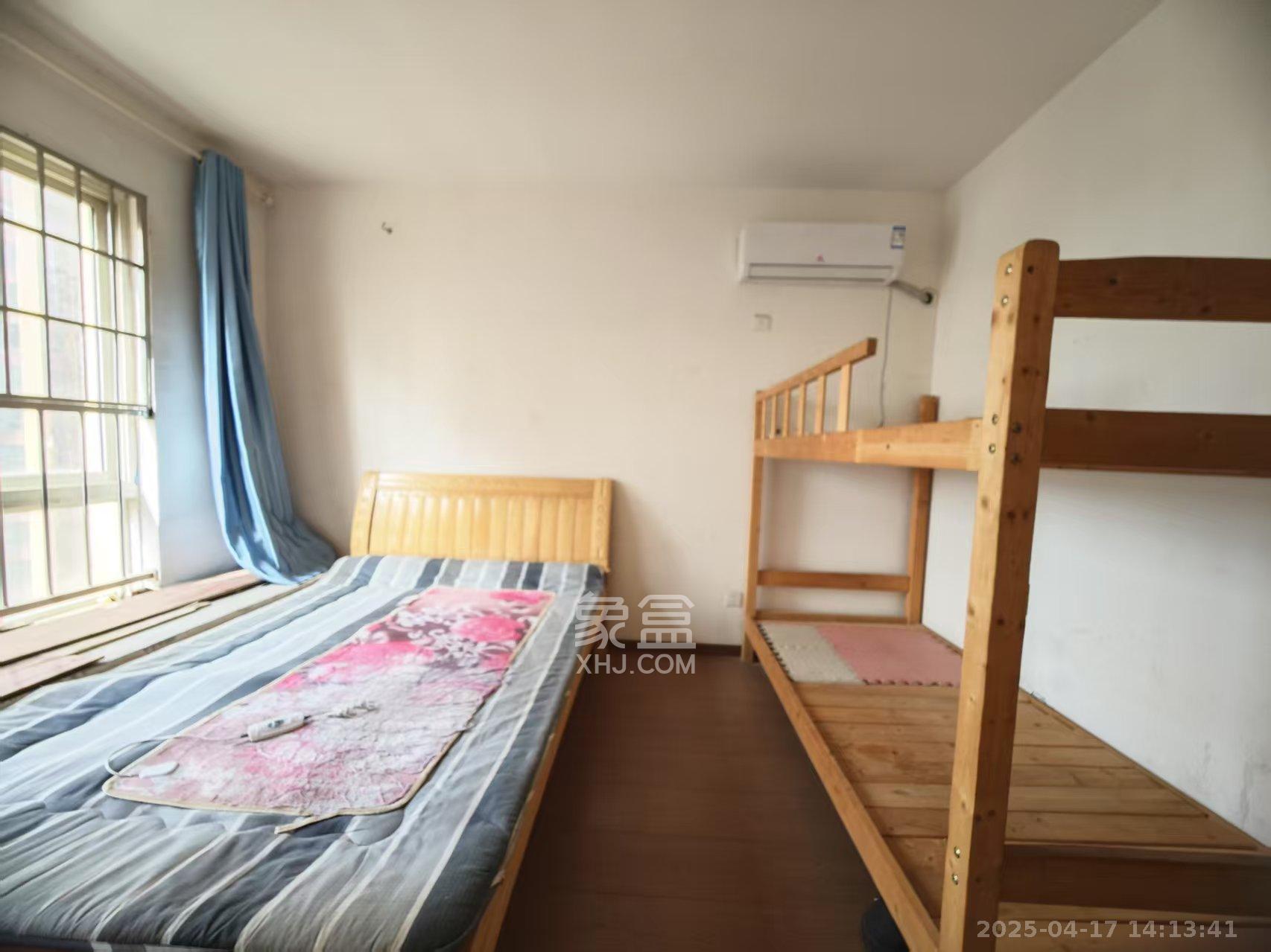 领东汇 3室2厅1卫 1300.0元/月 领东汇 3室2厅1卫 1300.0元/月室内图