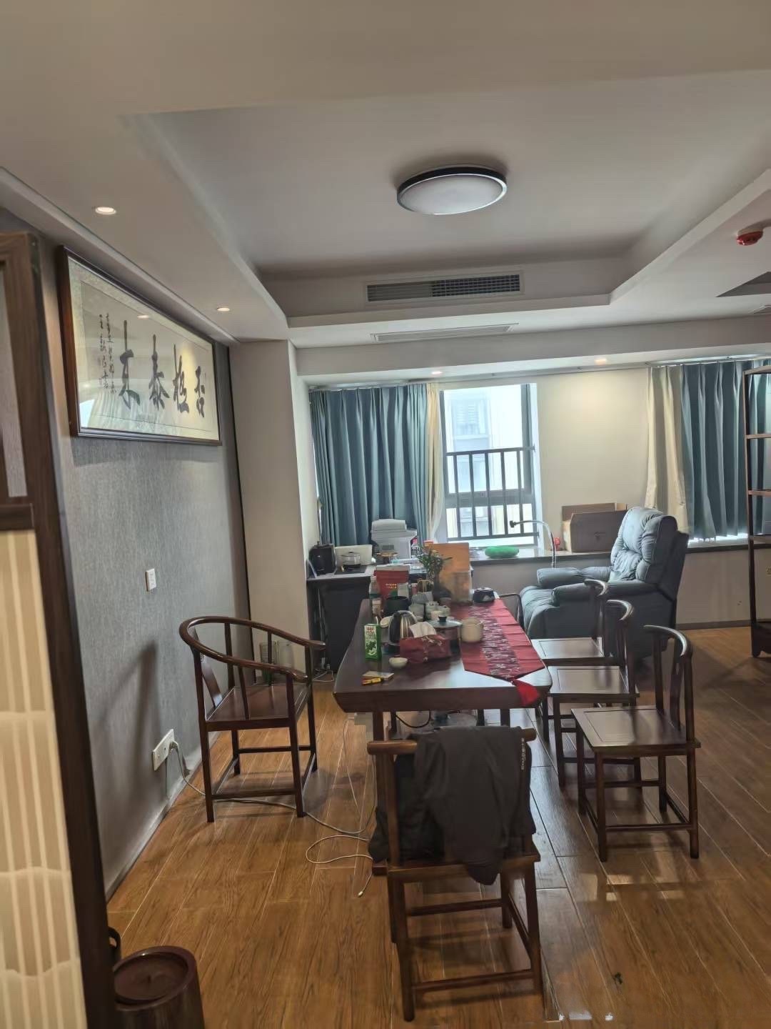 海航豪庭南苑  1室0厅1卫   2400.00元/月