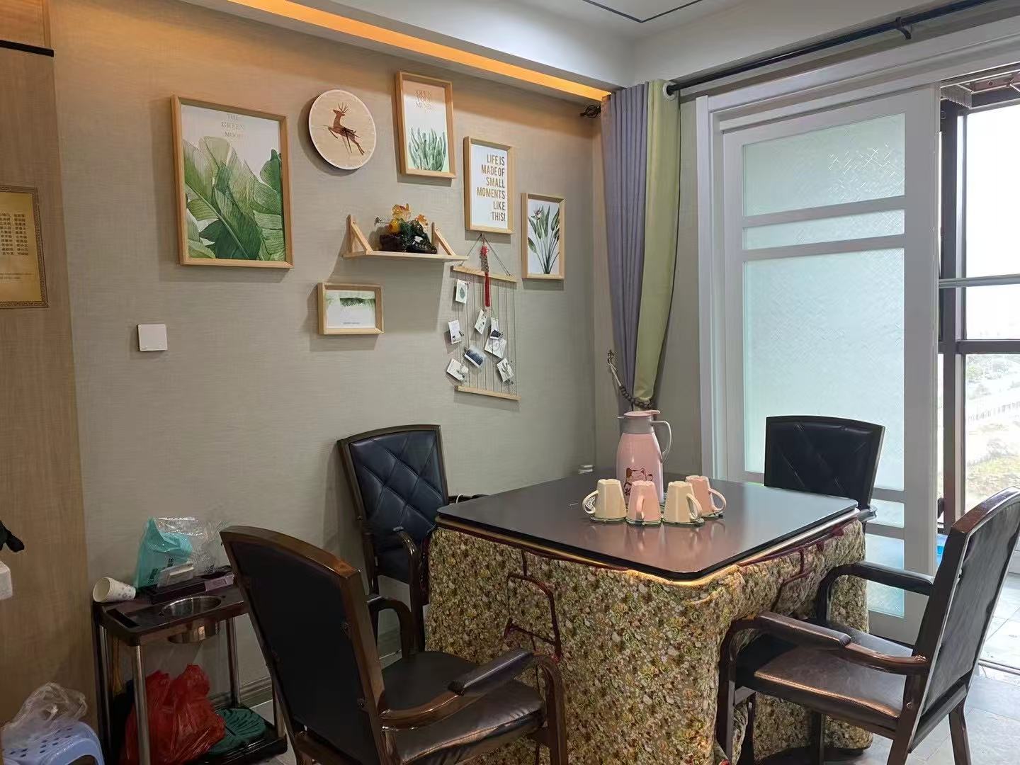 怡河园 4室2厅2卫 150.0万 怡河园 4室2厅2卫 150.0万客厅