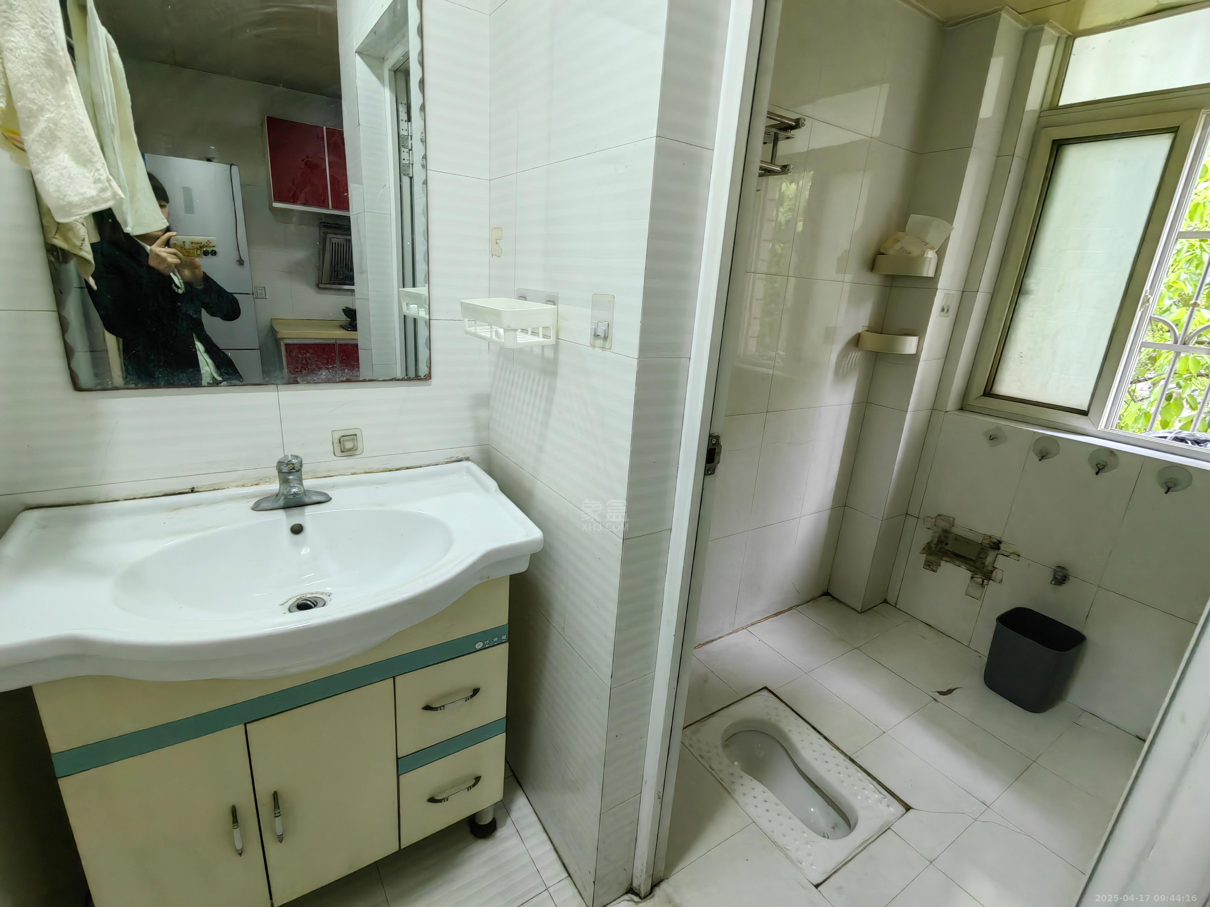 馨竹苑 2室2厅1卫 1000.0元/月 馨竹苑 2室2厅1卫 1000.0元/月室内图