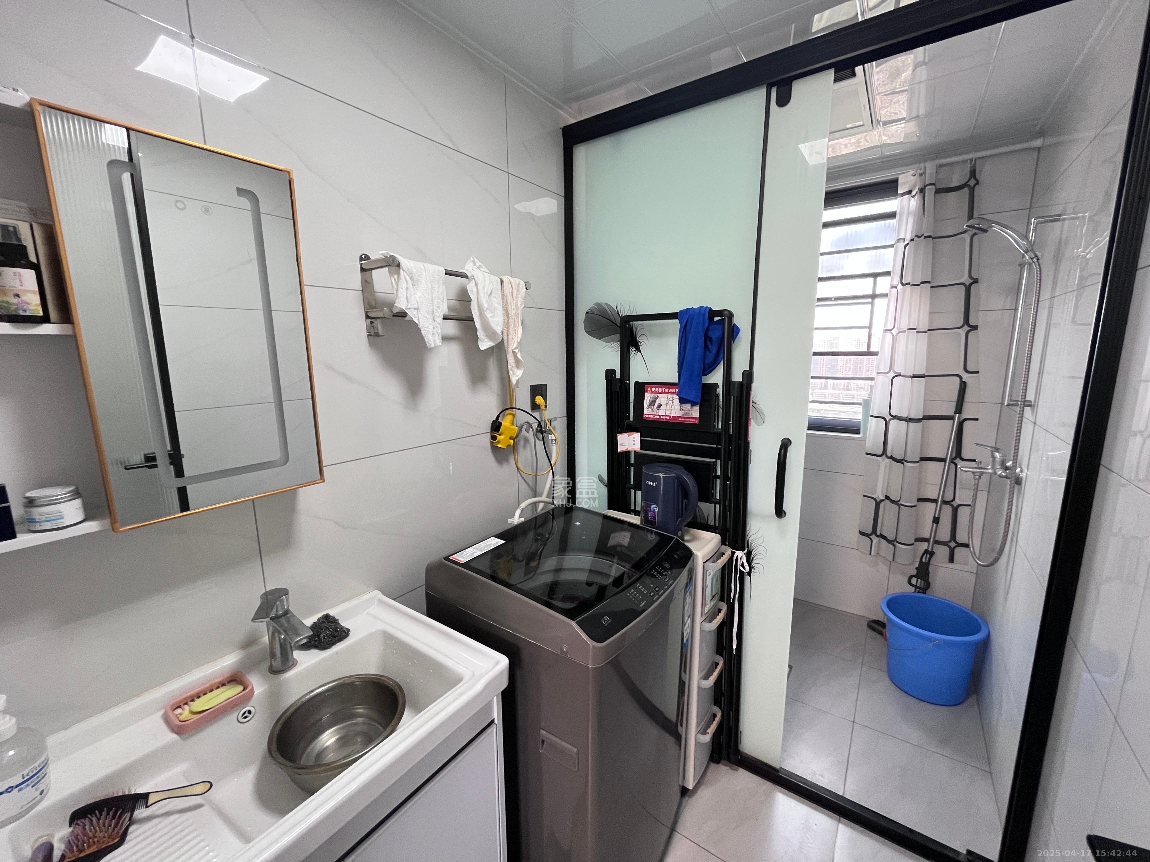 中建钰和城  3室2厅2卫   3500.00元/月室内图