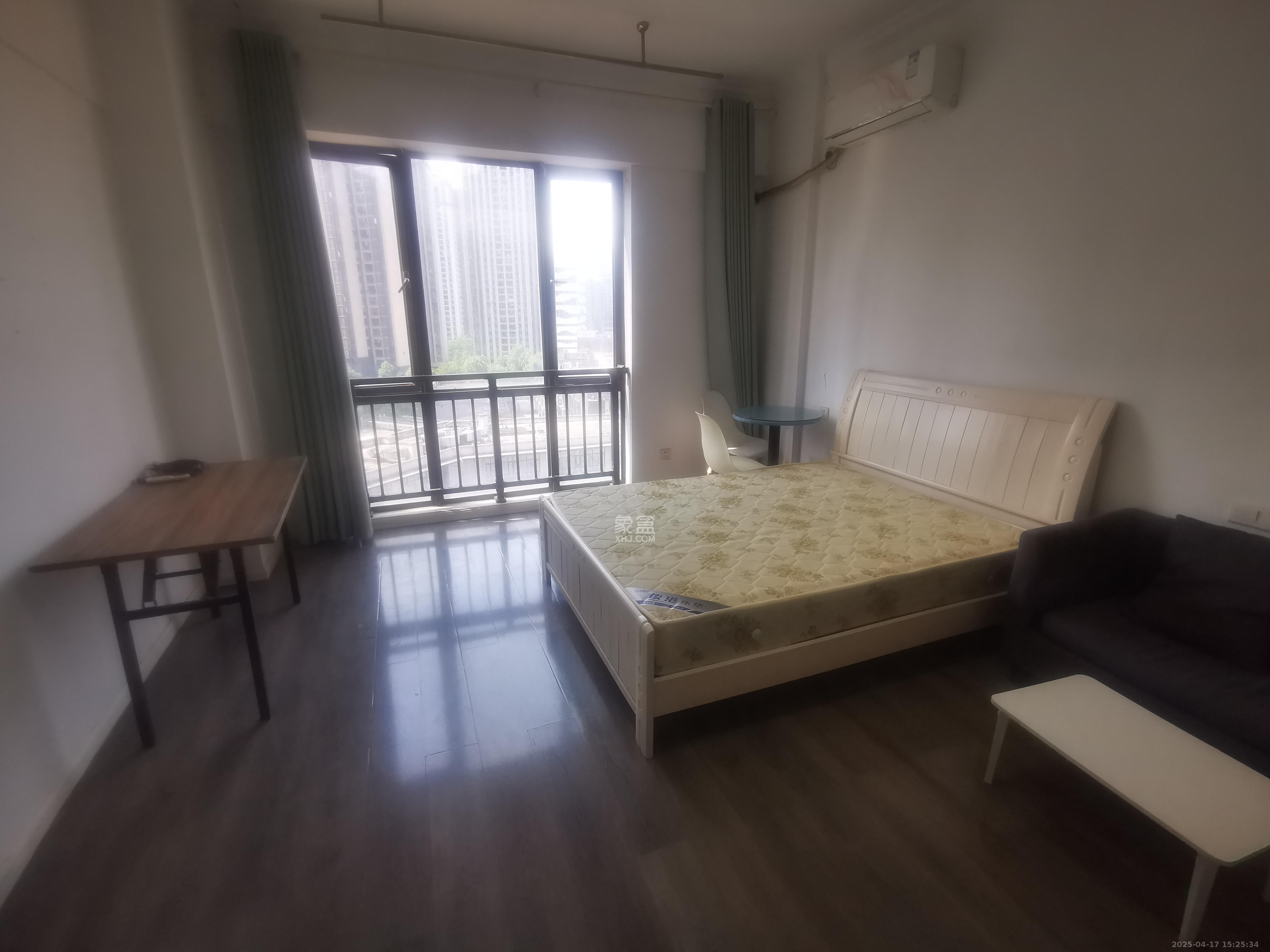 梅溪鑫苑名家  1室1厅1卫   1400.00元/月室内图
