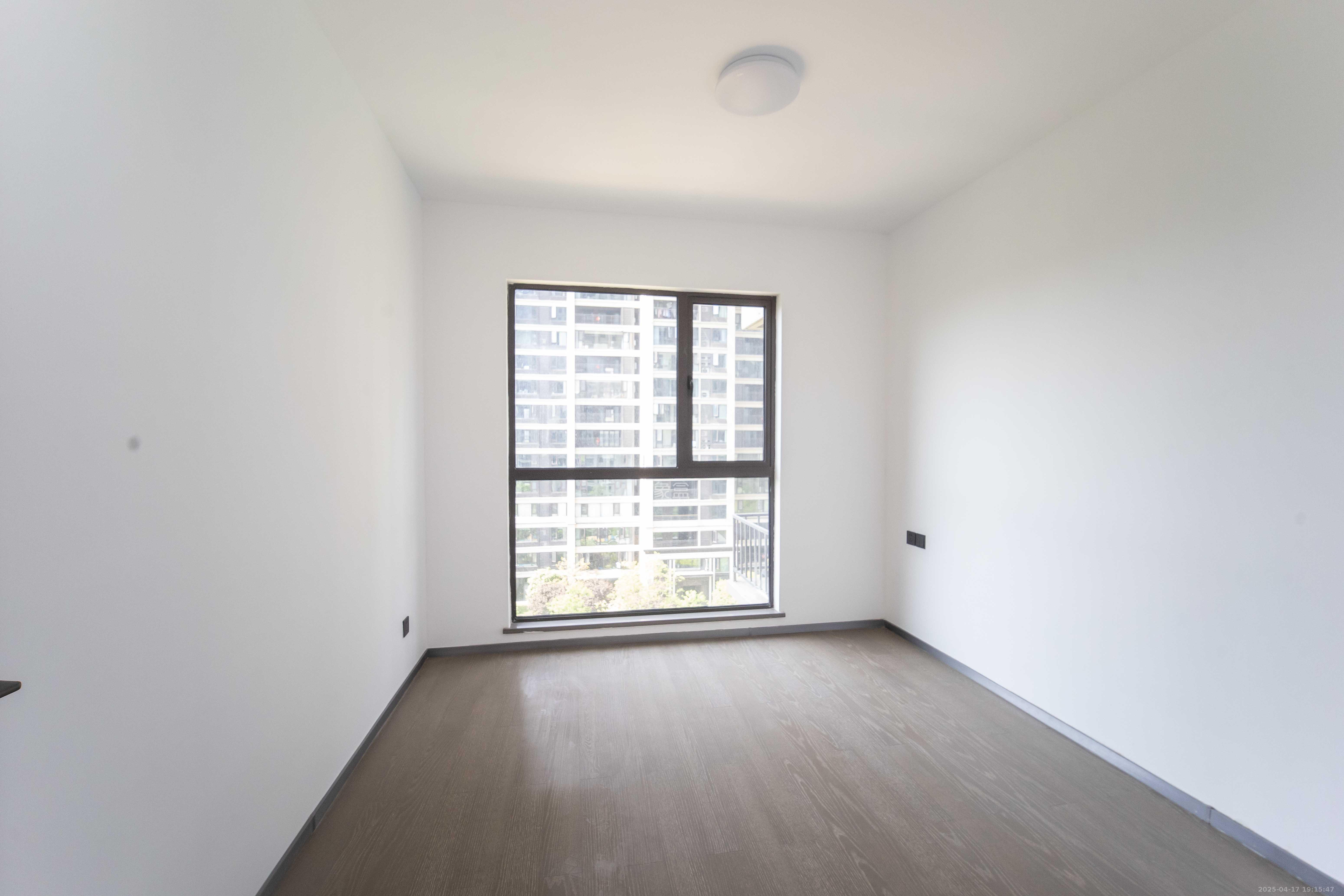 德奥悦东方 4室2厅2卫 228.0万 德奥悦东方 4室2厅2卫 228.0万卧室