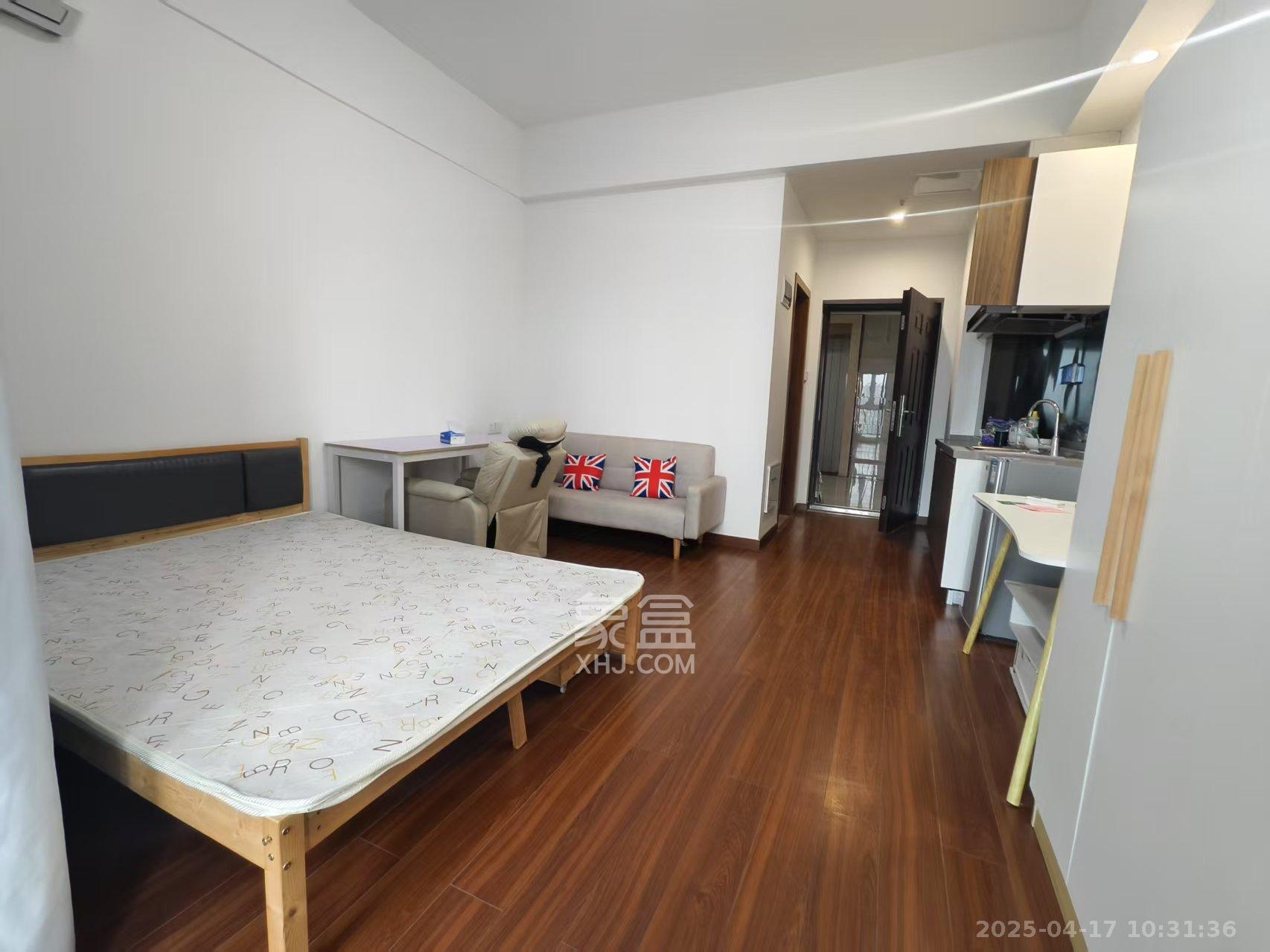 荣泰广场 1室1厅1卫 1350.0元/月 荣泰广场 1室1厅1卫 1350.0元/月室内图