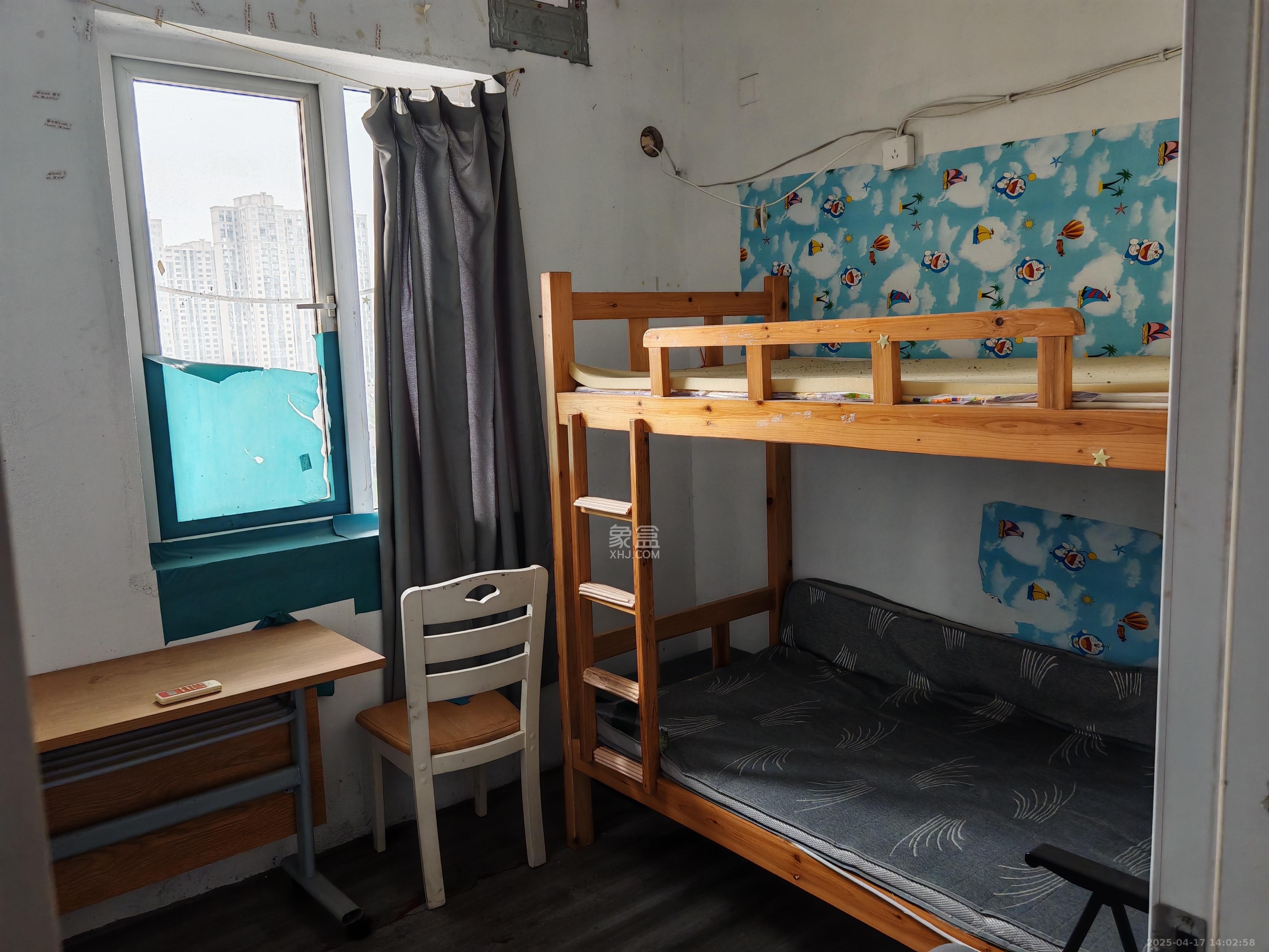 MOMA当代广场  4室2厅2卫    1300.0元/月 MOMA当代广场  4室2厅2卫    1300.0元/月室内图