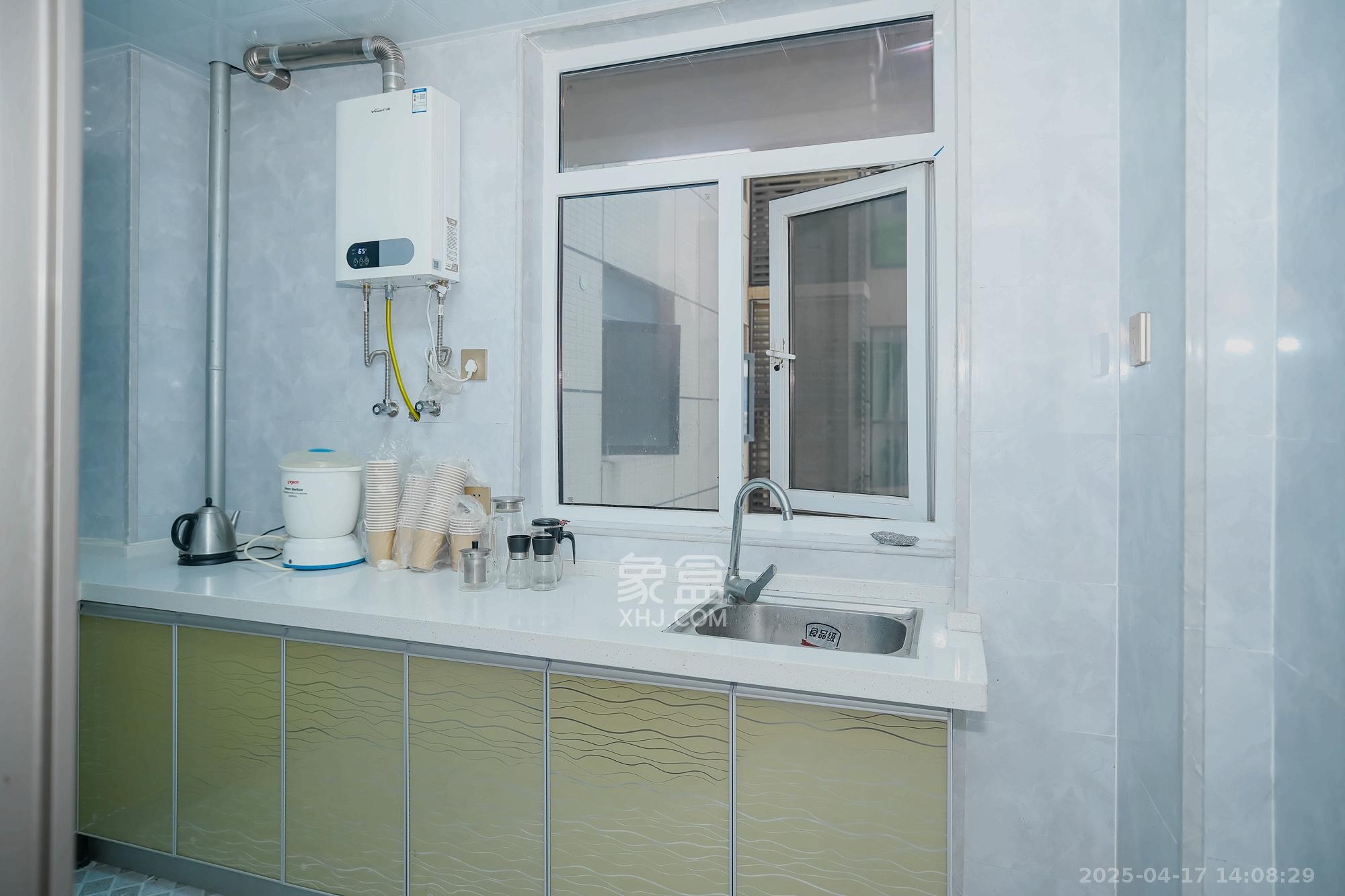 和悦城(蟠龙景苑) 3室2厅2卫 62.0万 和悦城(蟠龙景苑) 3室2厅2卫 62.0万厨房