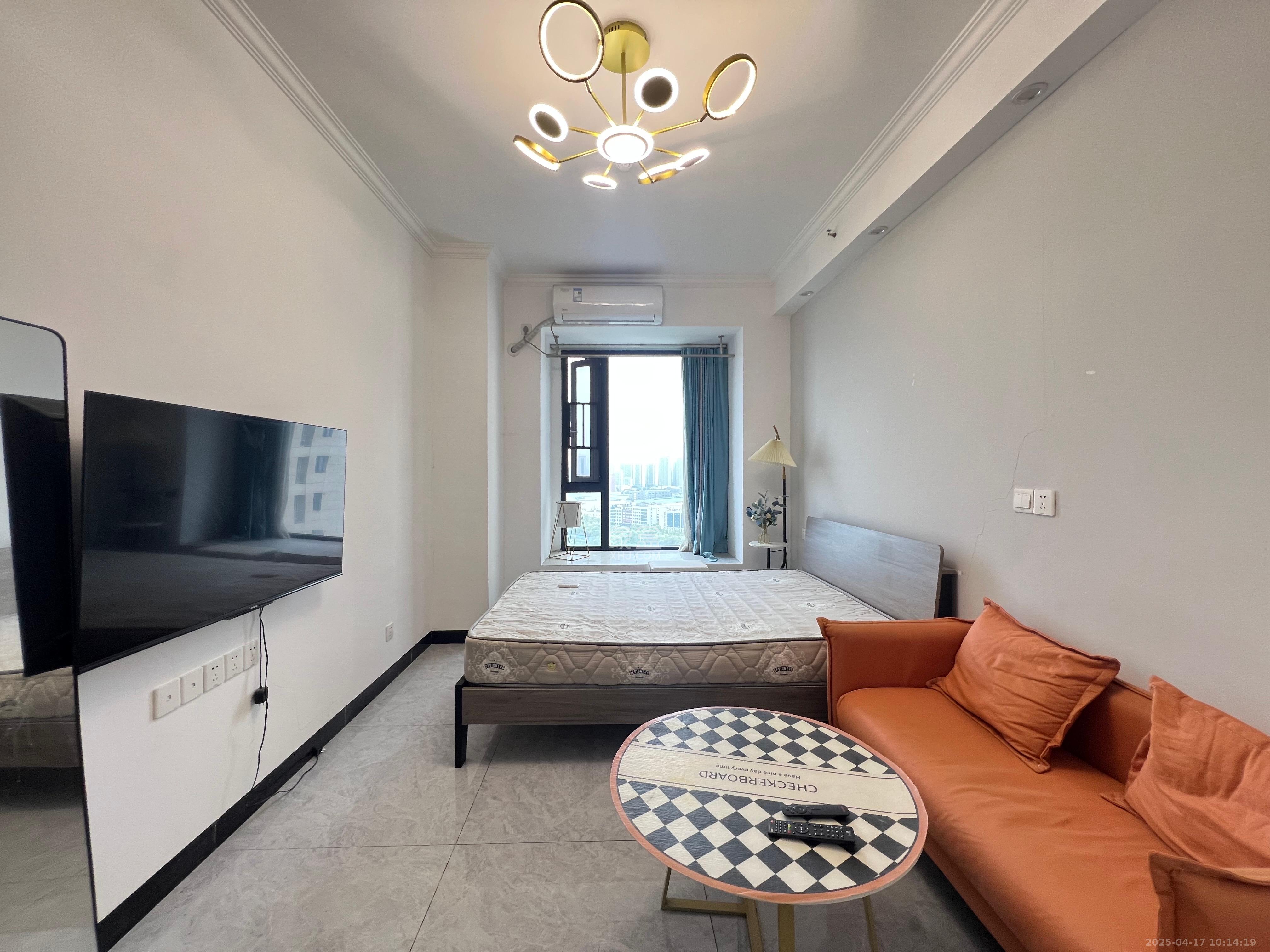 保利麓谷林语I区 1室1厅1卫 1550.0元/月 保利麓谷林语I区 1室1厅1卫 1550.0元/月室内图