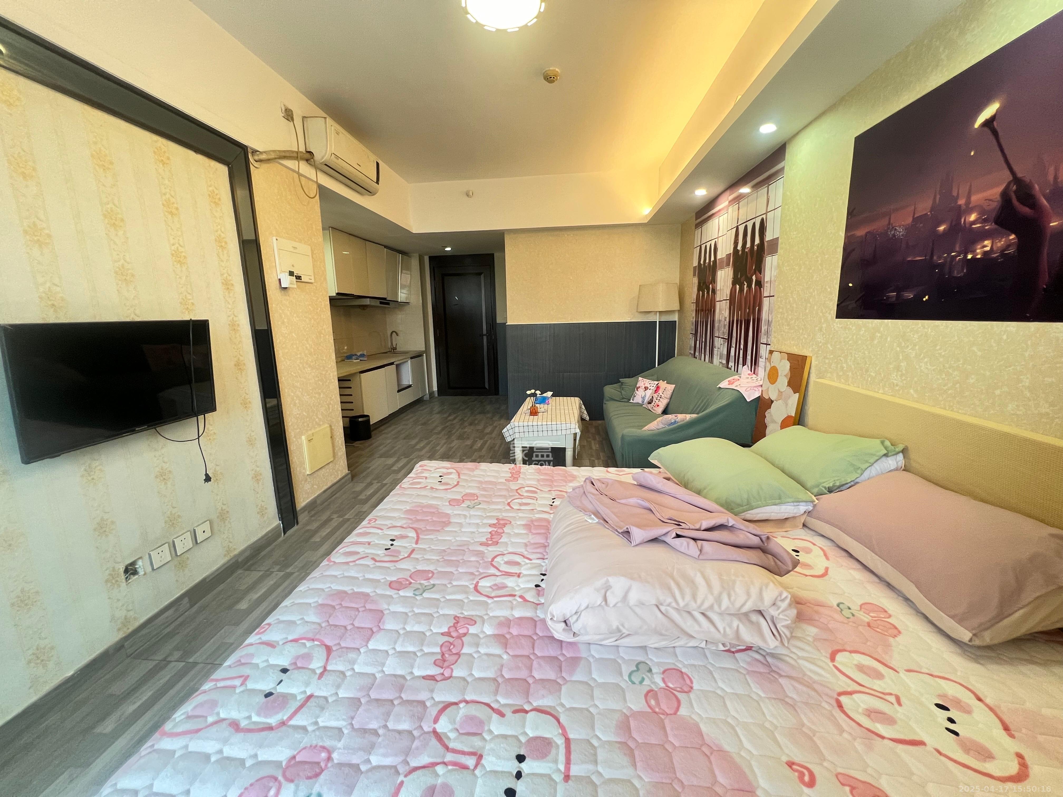 德思勤城市广场(宝格丽公寓) 1室1厅1卫 1800.0元/月 德思勤城市广场(宝格丽公寓) 1室1厅1卫 1800.0元/月室内图