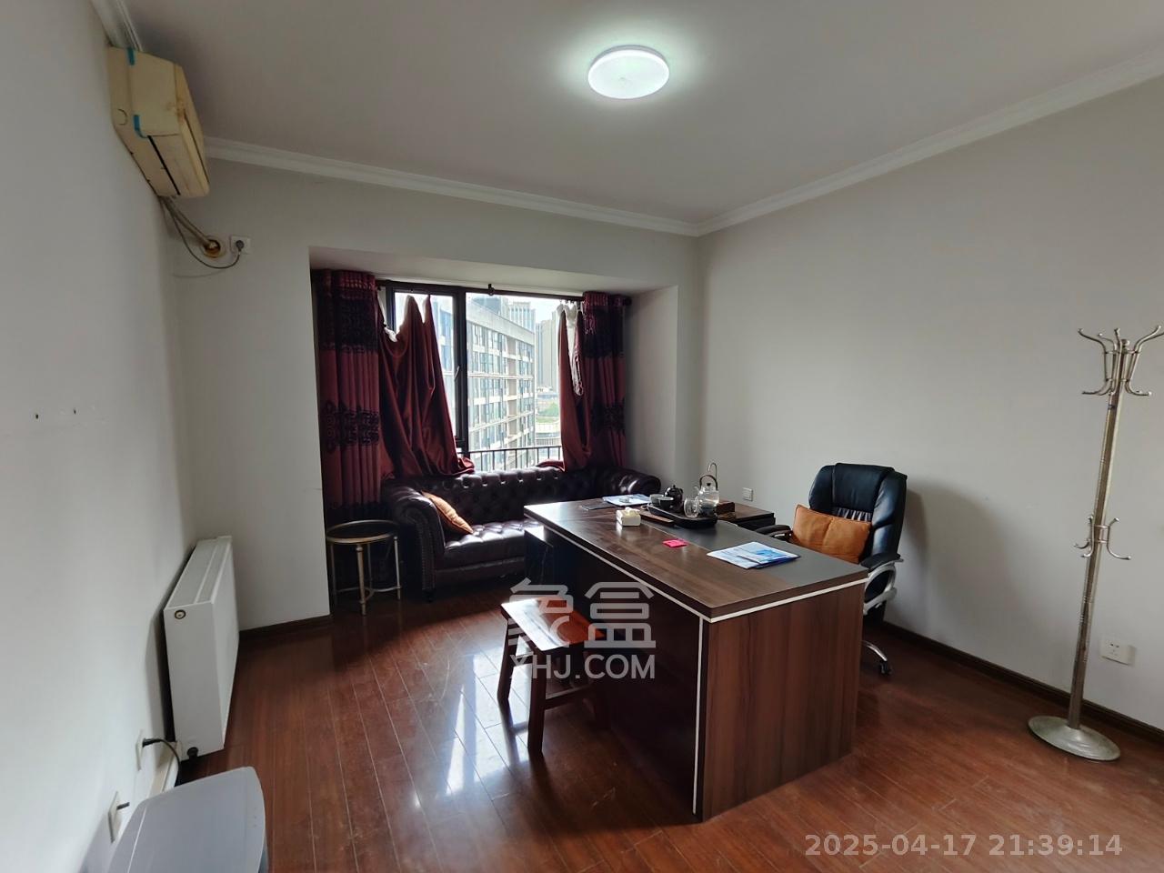 万科金域华府一期  3室2厅2卫    3400.0元/月 万科金域华府一期  3室2厅2卫    3400.0元/月室内图1