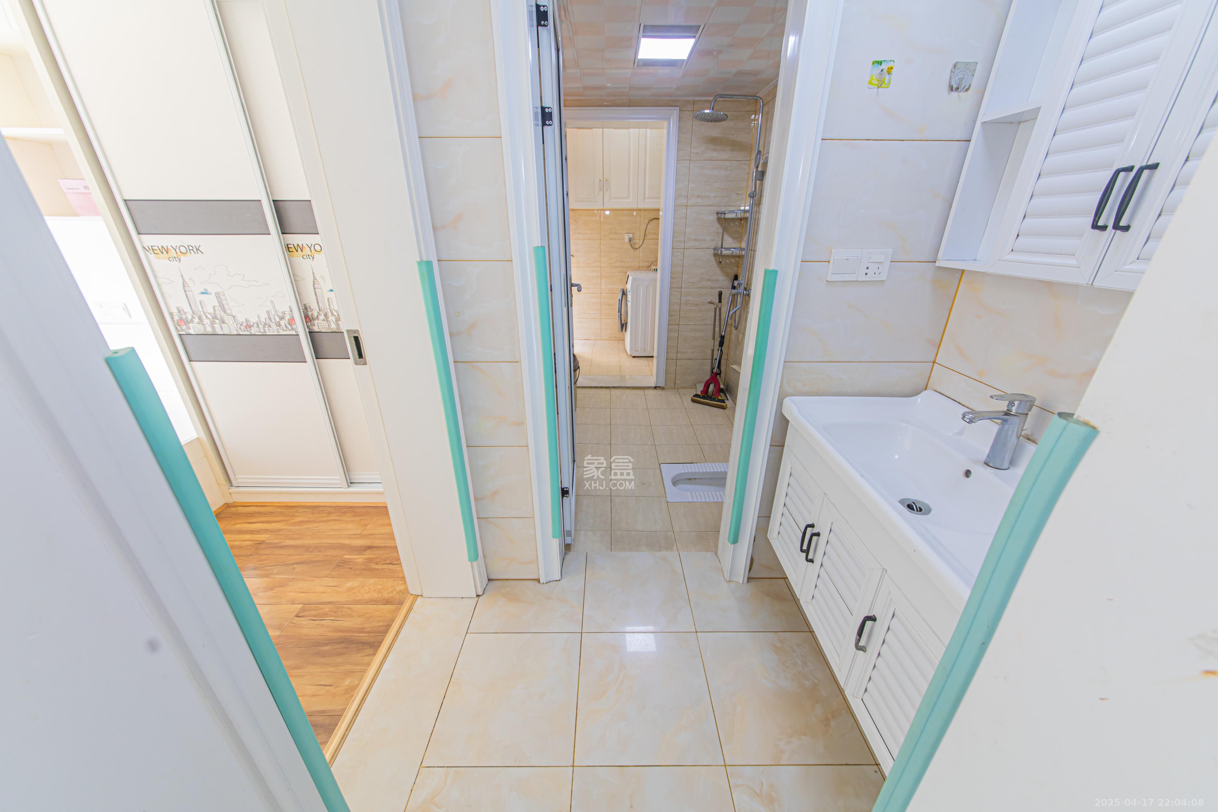 鑫远悦城(鑫远悦时代) 3室2厅1卫 88.5万 鑫远悦城(鑫远悦时代) 3室2厅1卫 88.5万卫生间