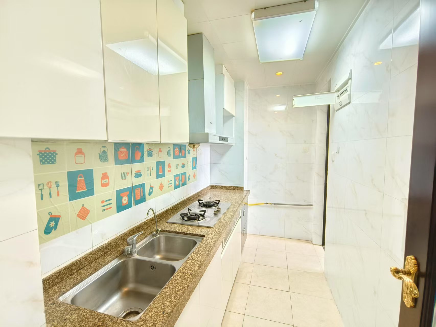 恒大华府 3室2厅1卫 1500.0元/月 恒大华府 3室2厅1卫 1500.0元/月室内图