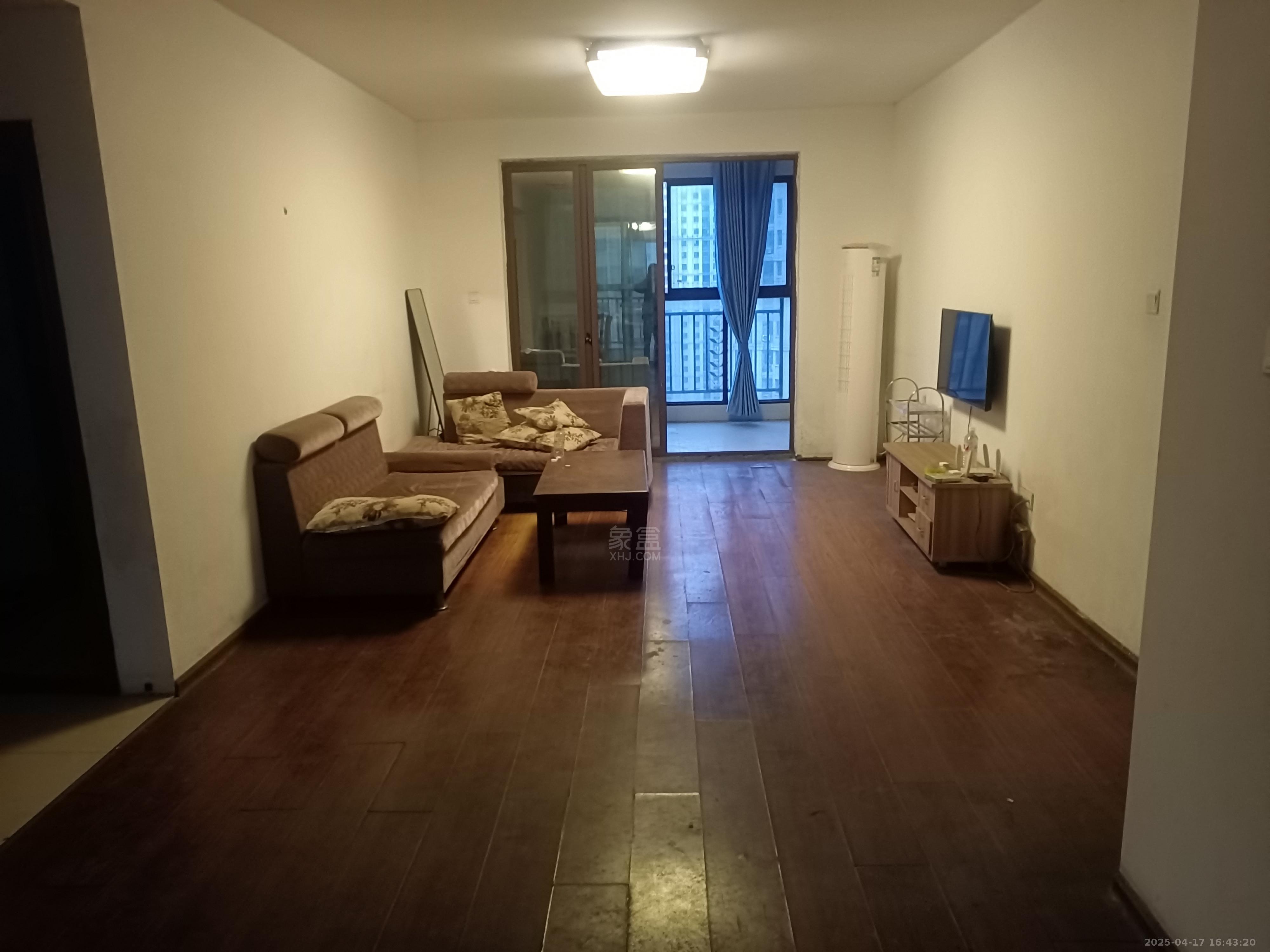 中欧昆仑首府 3室2厅2卫 1500.0元/月 中欧昆仑首府 3室2厅2卫 1500.0元/月室内图