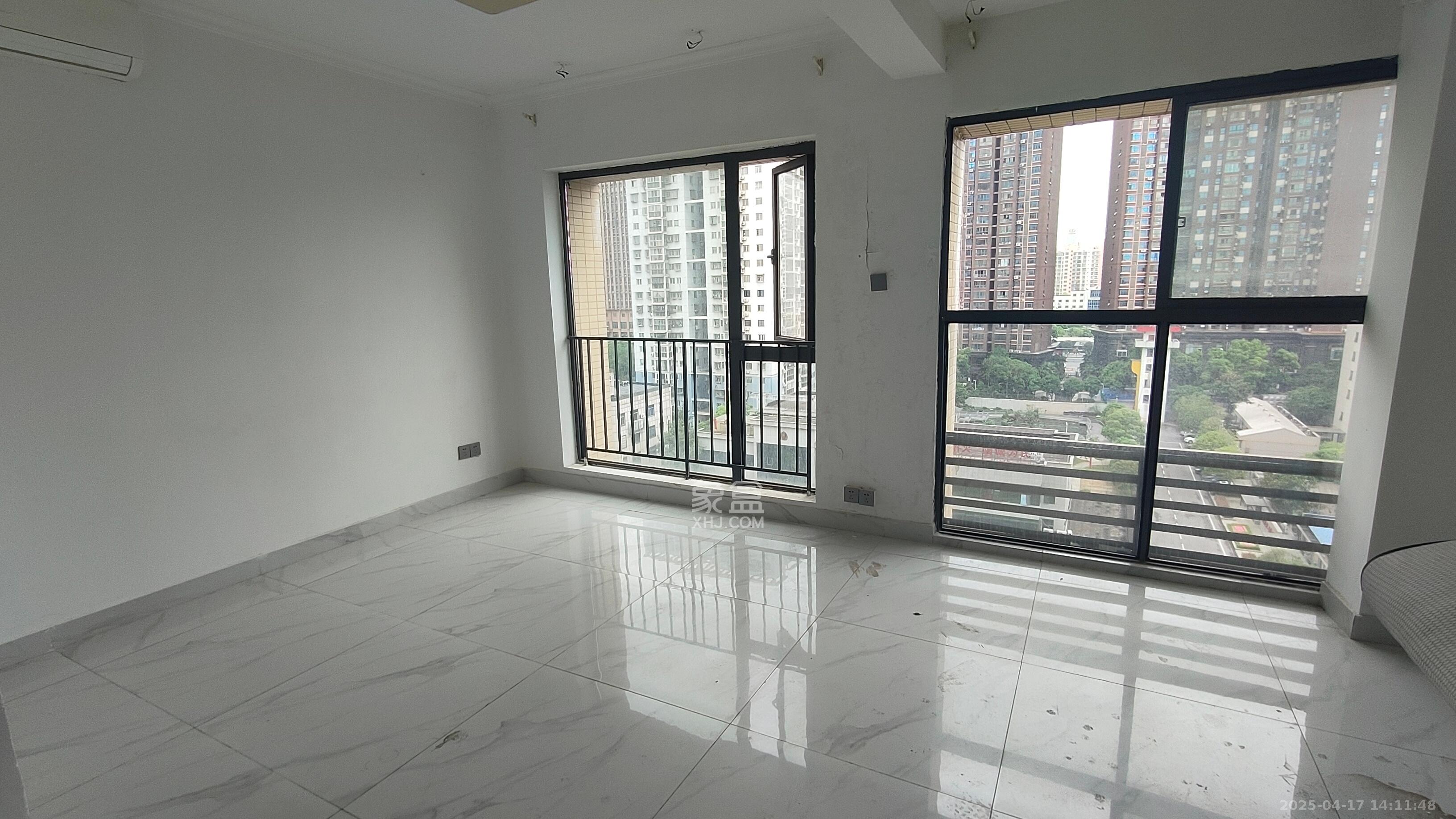 华润五彩城  2室1厅1卫    1500.0元/月 华润五彩城  2室1厅1卫    1500.0元/月室内图