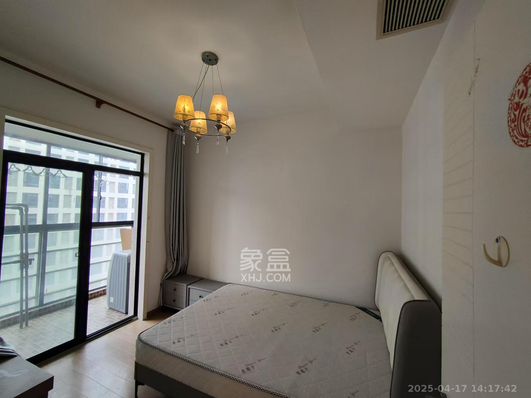 鑫远湘府华城 3室2厅2卫 3800.0元/月 鑫远湘府华城 3室2厅2卫 3800.0元/月室内图