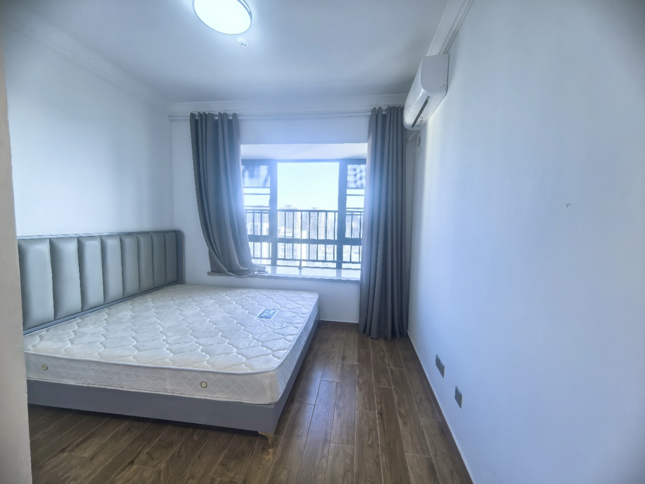 星华海岸城三期 3室2厅2卫 170.0万 星华海岸城三期 3室2厅2卫 170.0万室内图