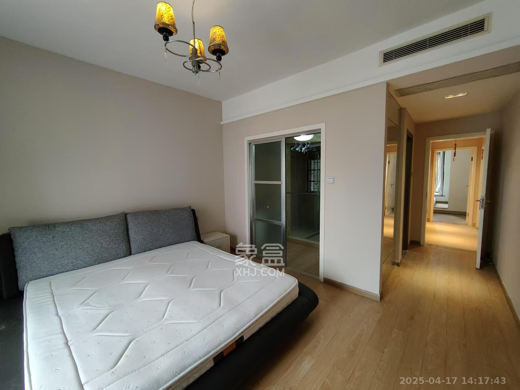 鑫远湘府华城 3室2厅2卫 3800.0元/月 鑫远湘府华城 3室2厅2卫 3800.0元/月室内图