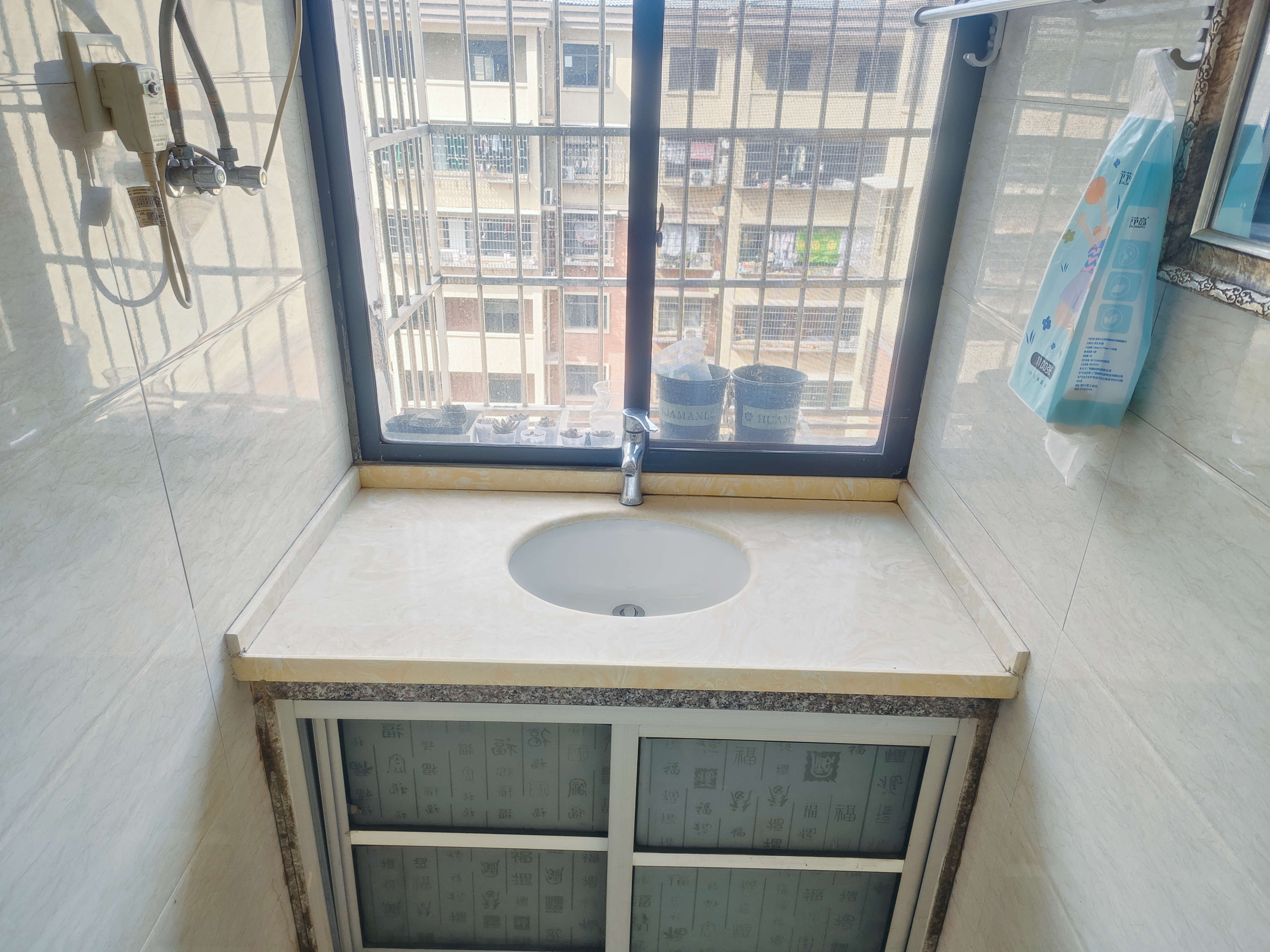 金柘北区 2室1厅1卫 800.0元/月 金柘北区 2室1厅1卫 800.0元/月室内图