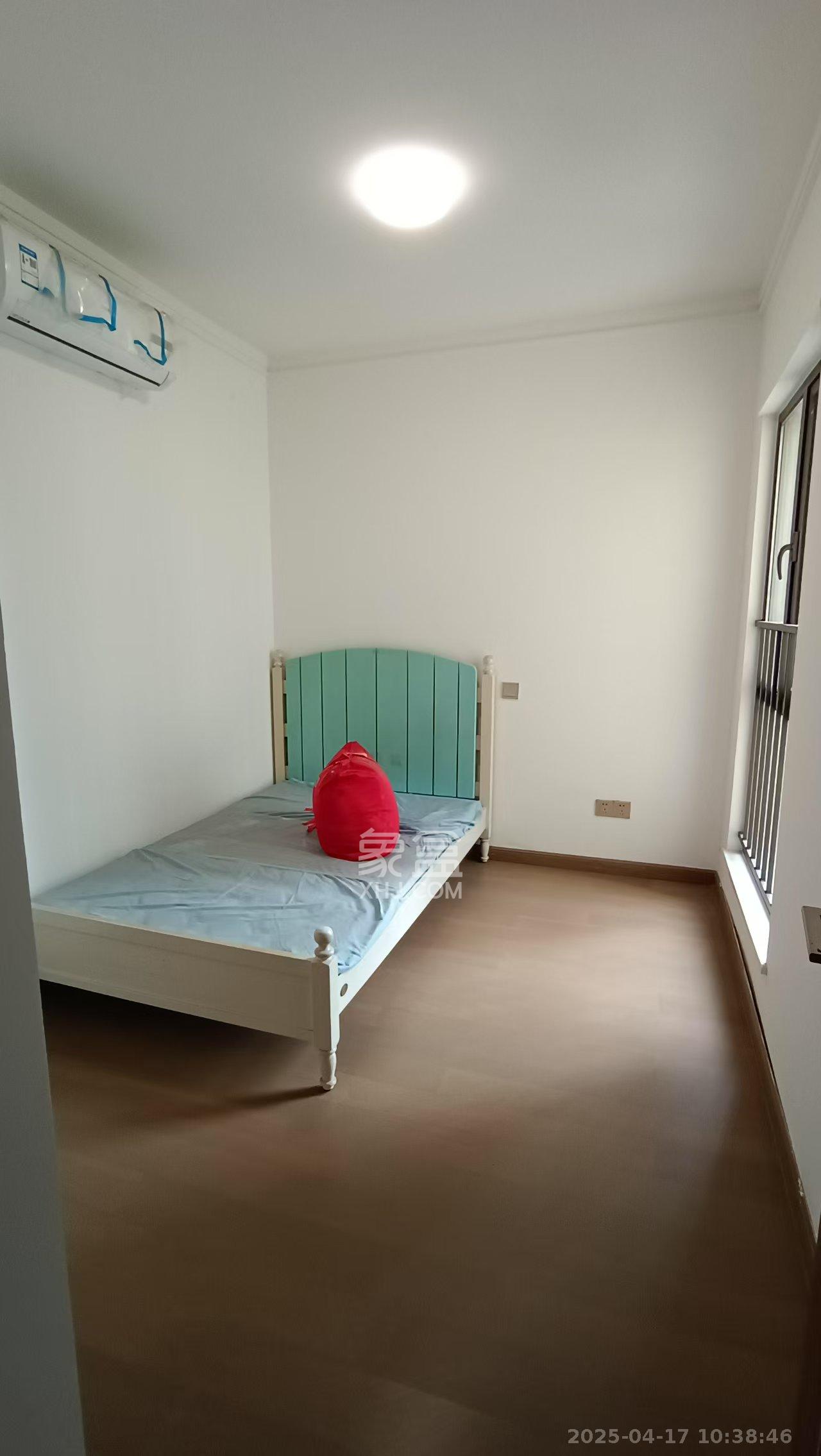 阳光城尚东湾蜜桃园 2室1厅1卫 2000.0元/月 阳光城尚东湾蜜桃园 2室1厅1卫 2000.0元/月室内图