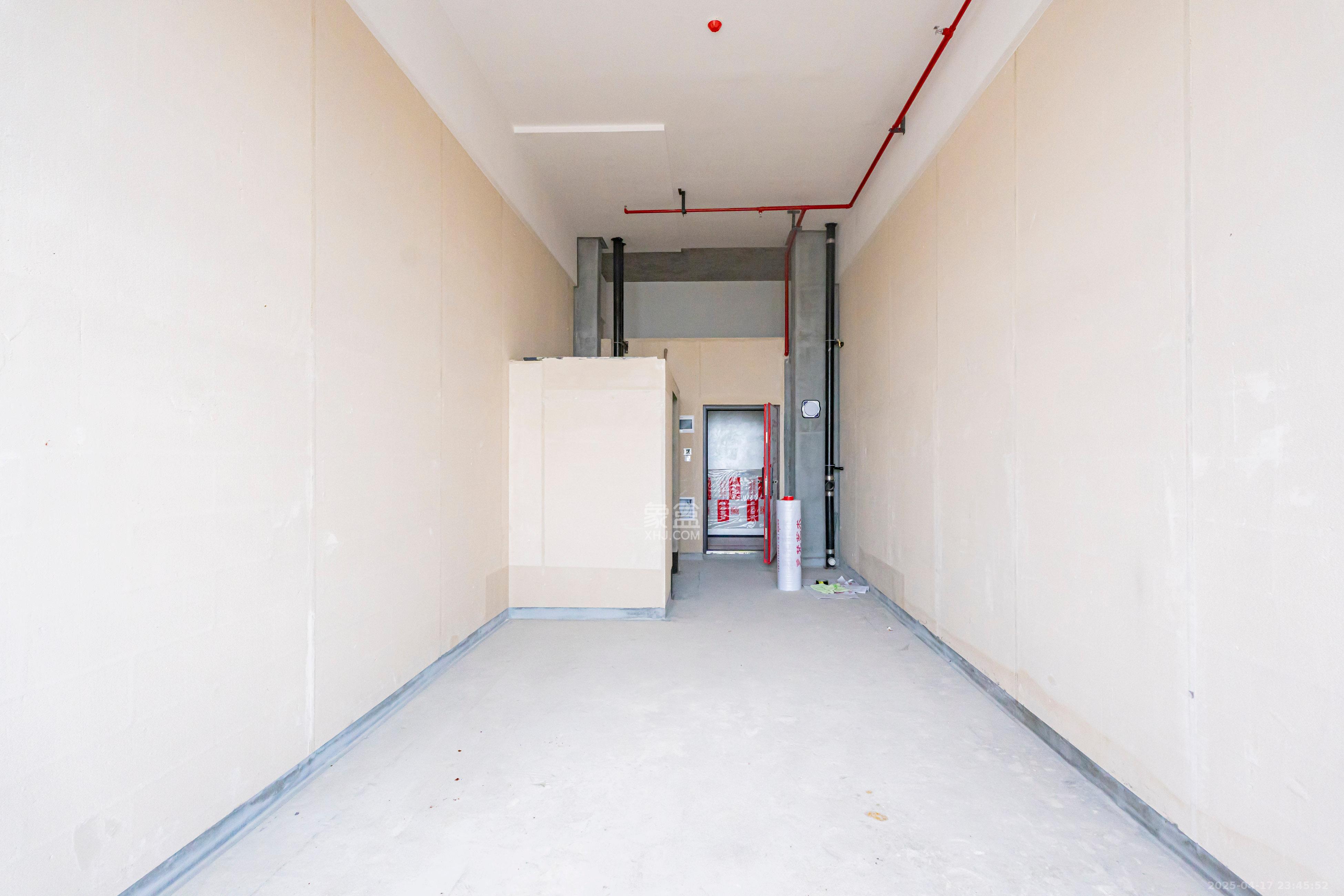 建发养云  1室1厅1卫   50.00万卧室