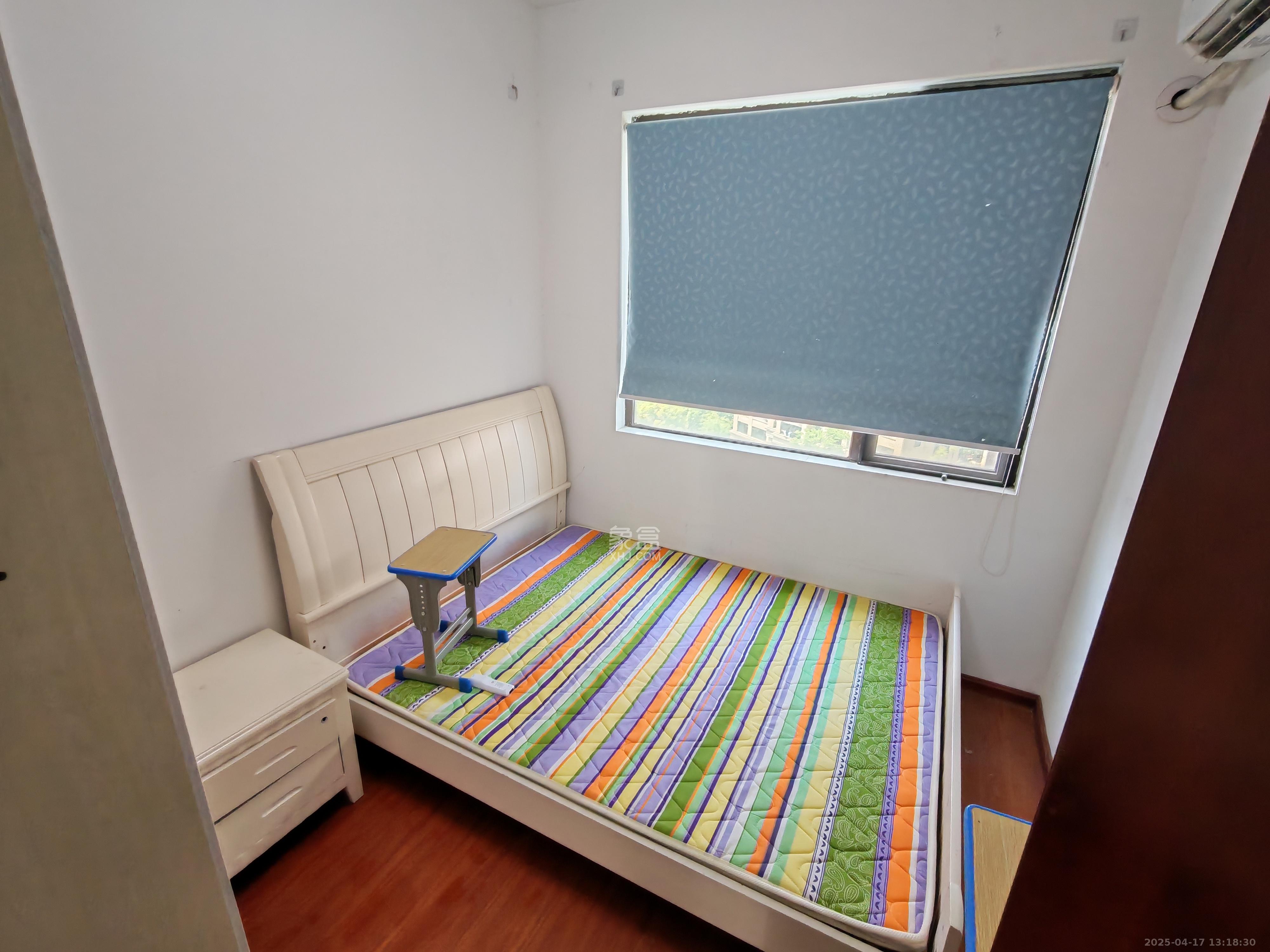 和泓梅溪四季 3室2厅2卫 2300.0元/月 和泓梅溪四季 3室2厅2卫 2300.0元/月室内图