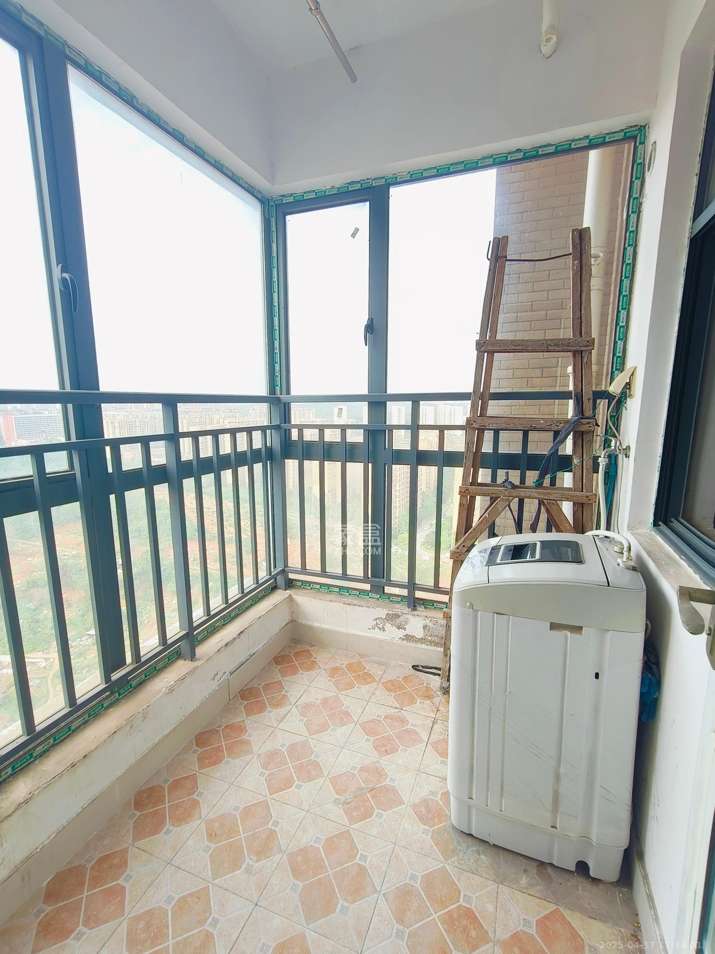 和美星城 3室2厅2卫 1600.0元/月 和美星城 3室2厅2卫 1600.0元/月室内图